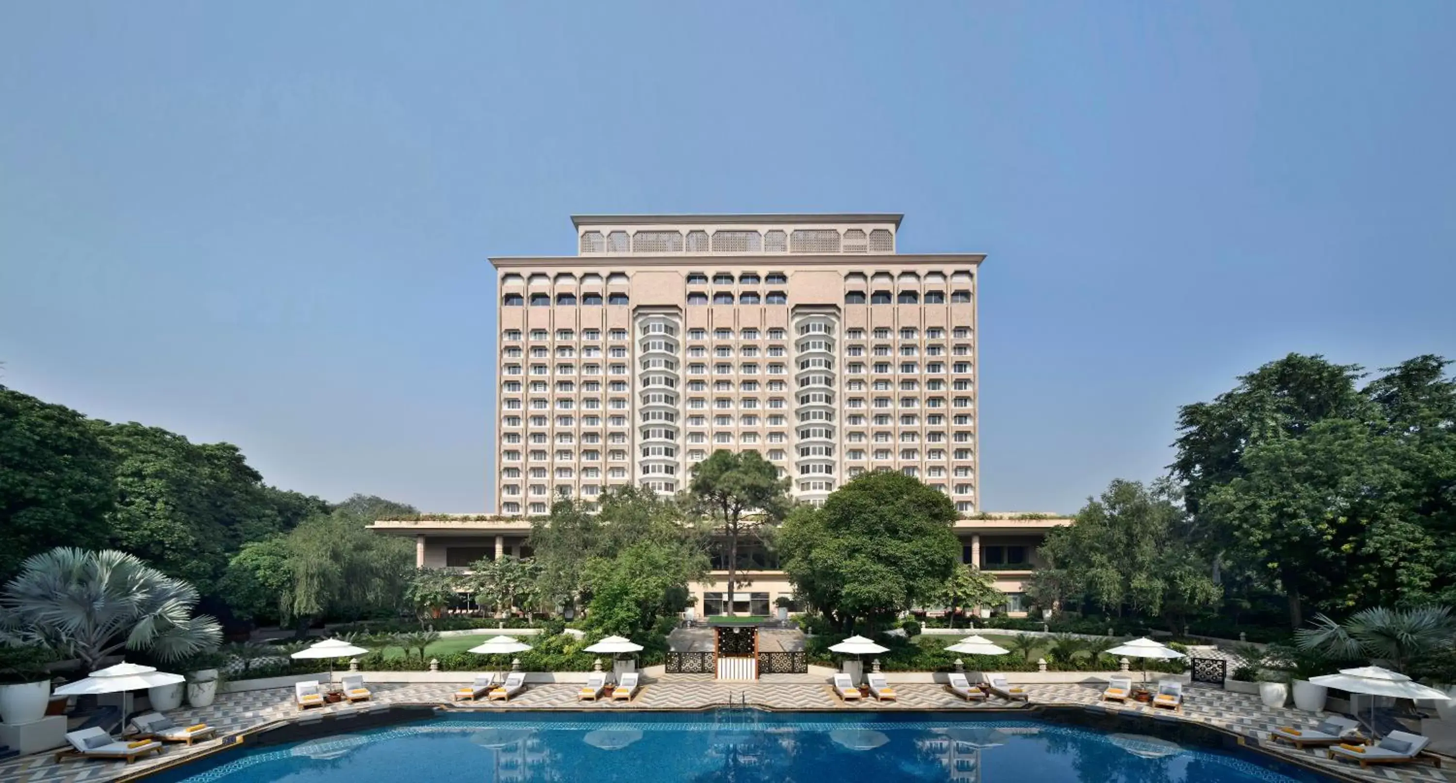 Property building, Swimming Pool in Taj Mahal, New Delhi