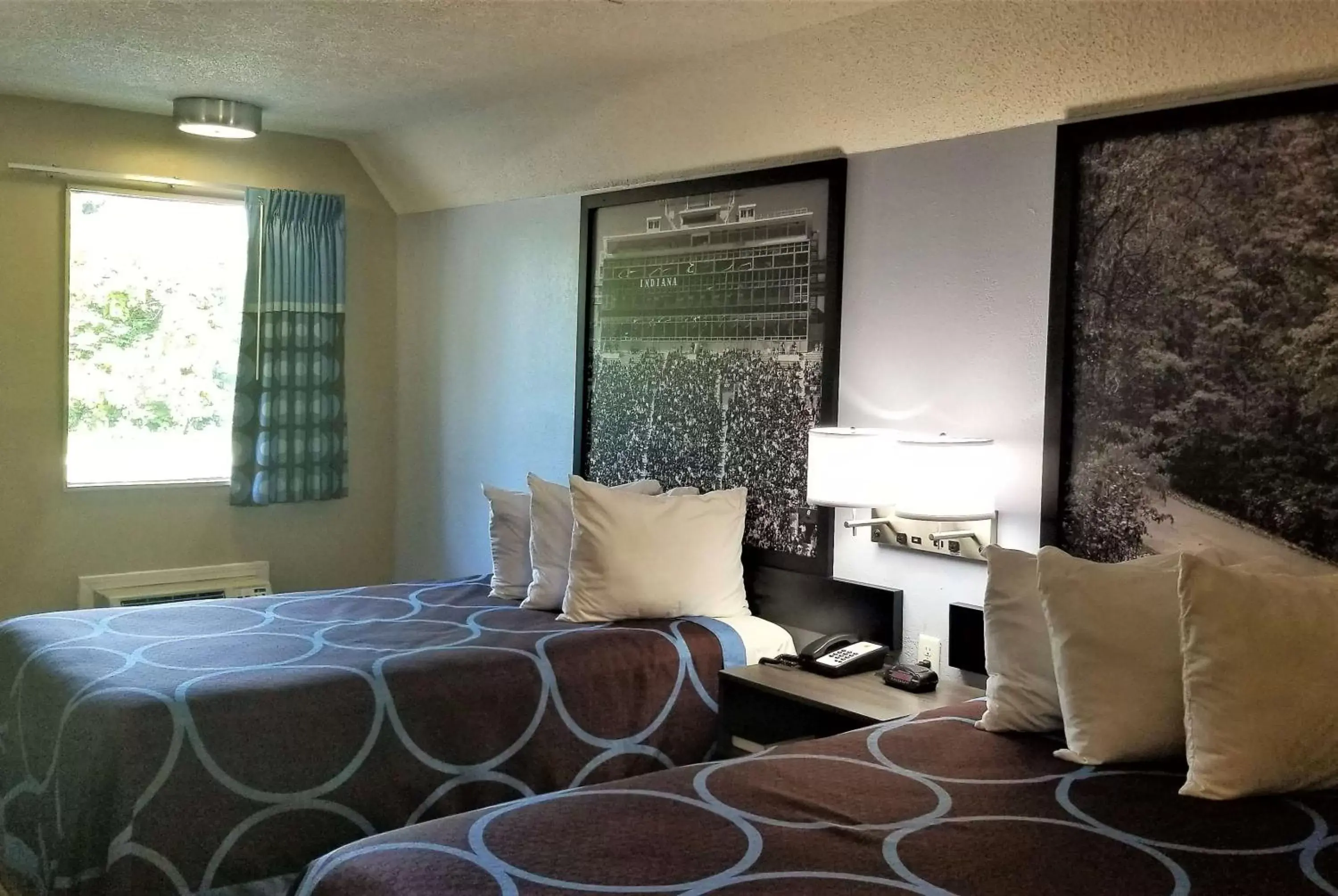 Bedroom, Bed in Super 8 by Wyndham Brownsburg