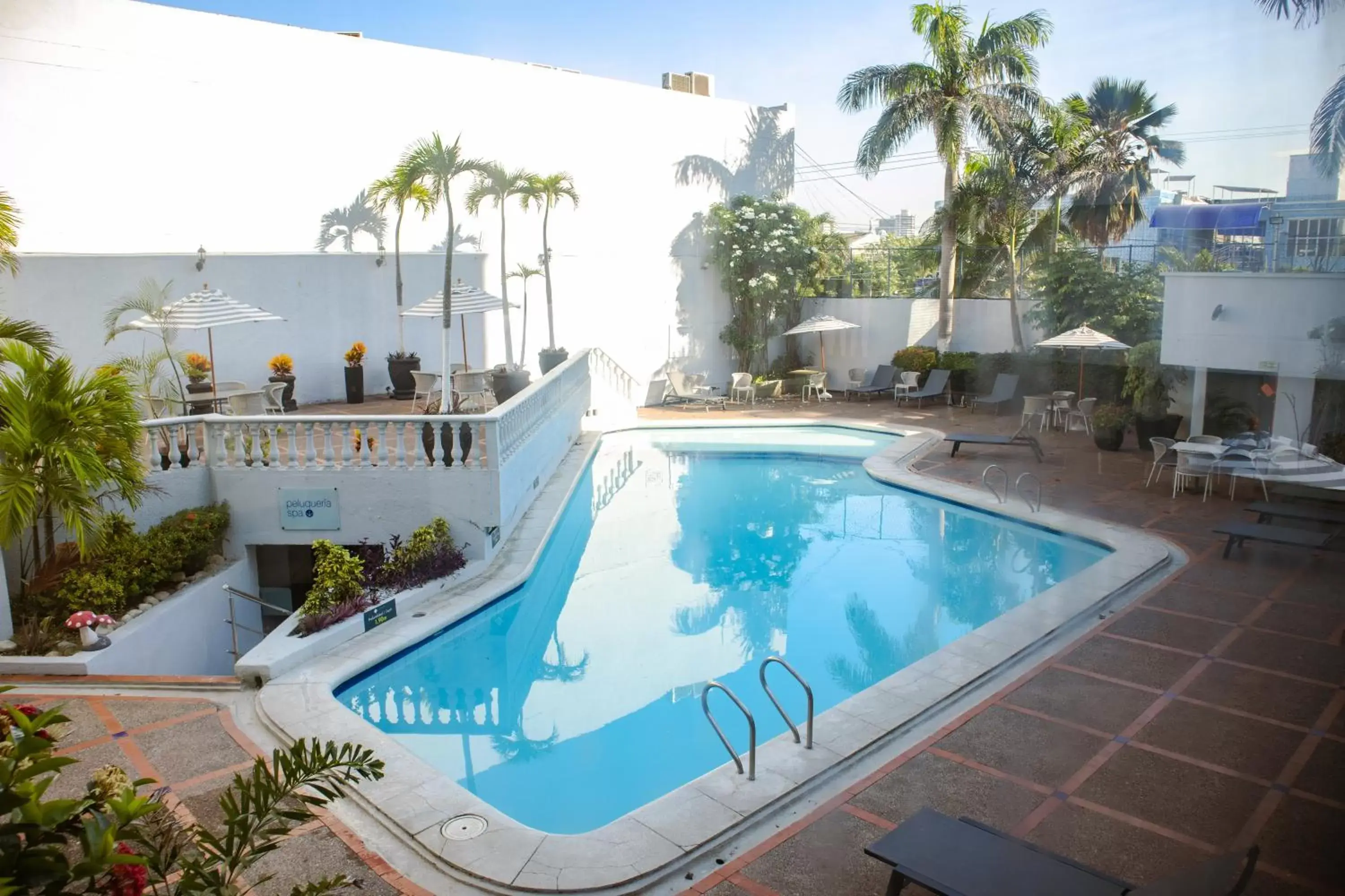 Pool view, Swimming Pool in Hotel Faranda Express Puerta del Sol Barranquilla