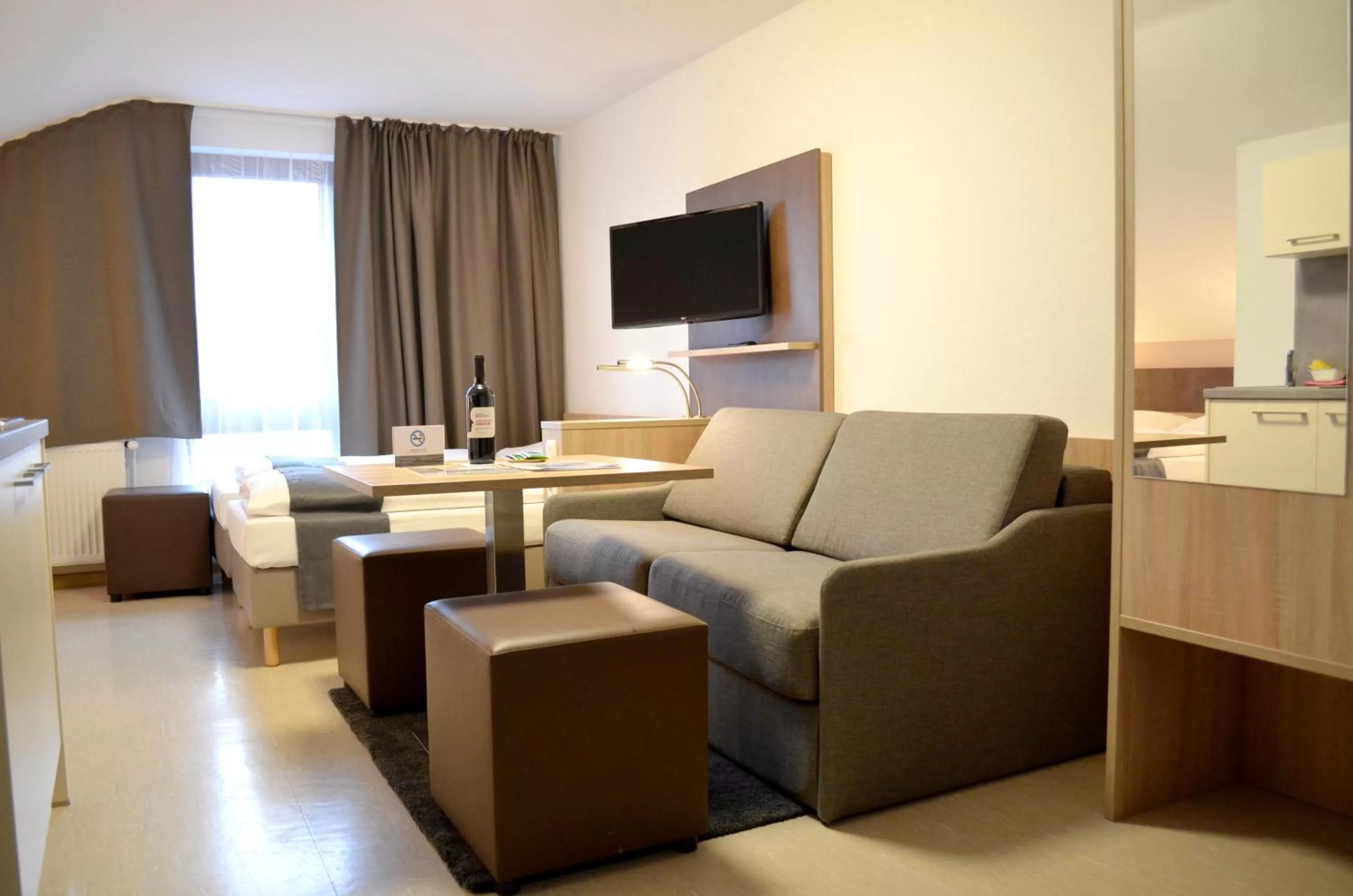 Seating area in Hana Aparthotel