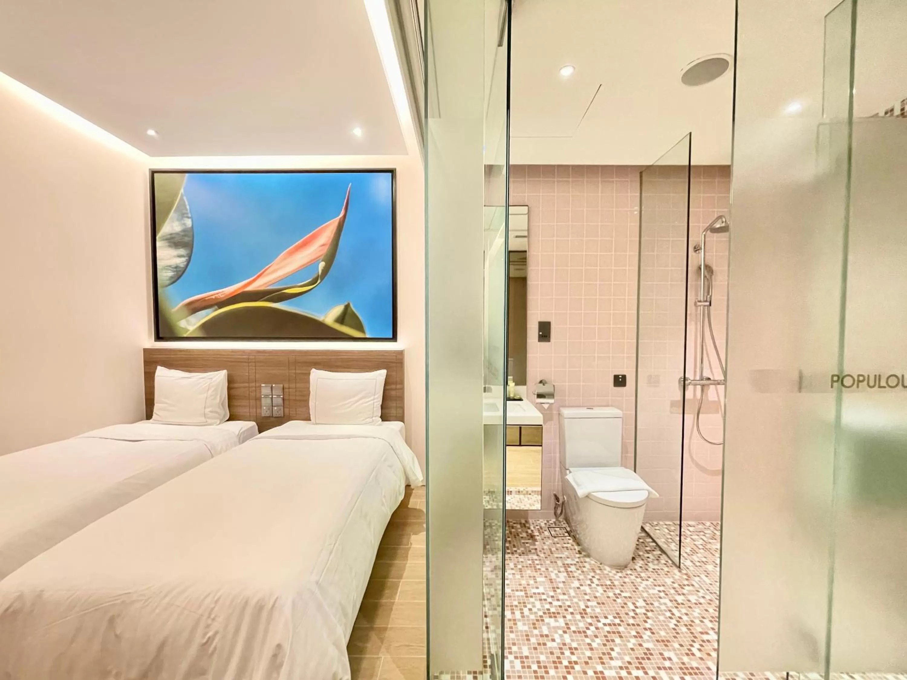 Bed in L Hotel Premier By Lion Peak