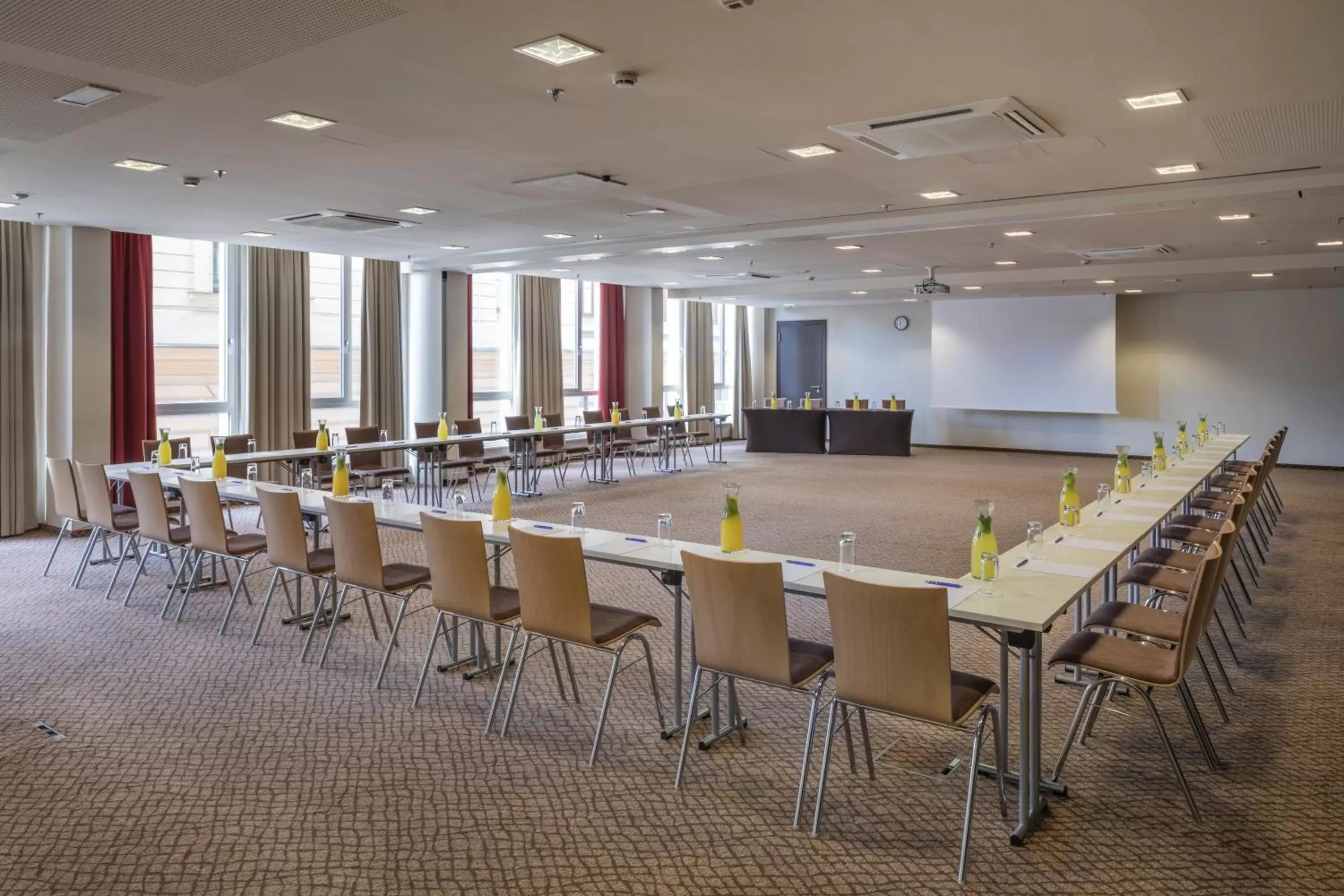 Meeting/conference room in Falkensteiner Hotel Bratislava