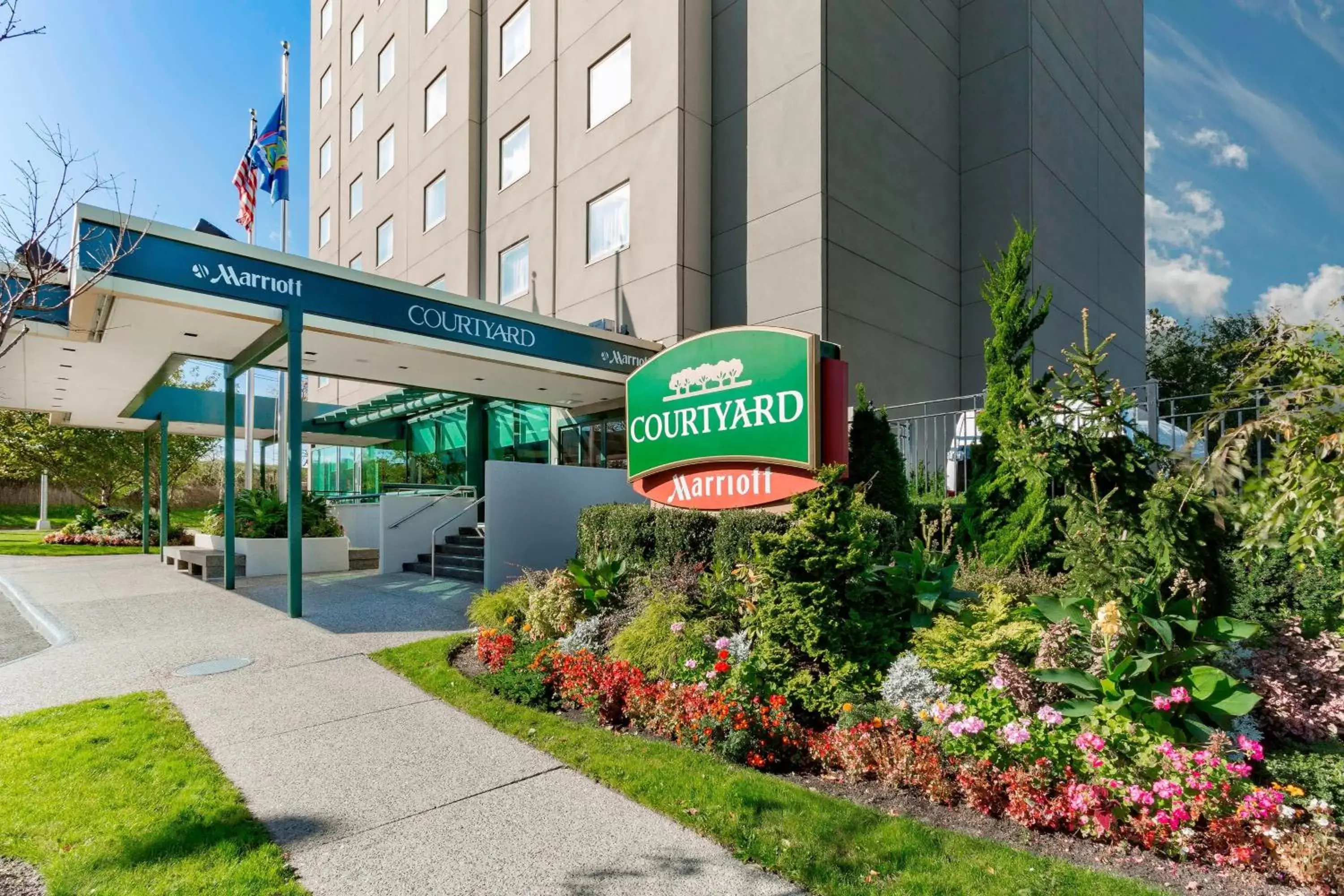 Property Building in Courtyard by Marriott New York JFK Airport