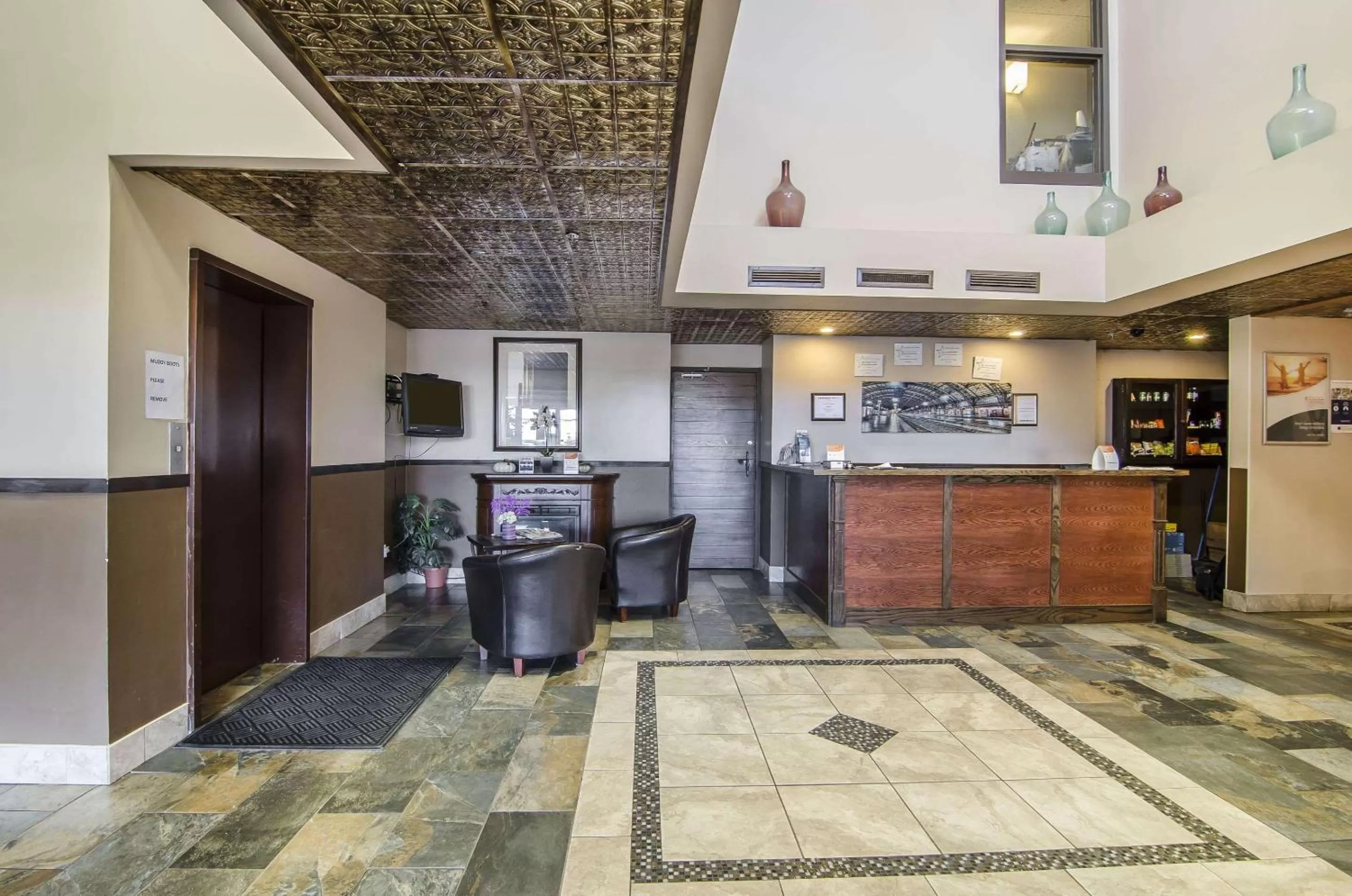 Lobby or reception in Econo Lodge Lloydminster