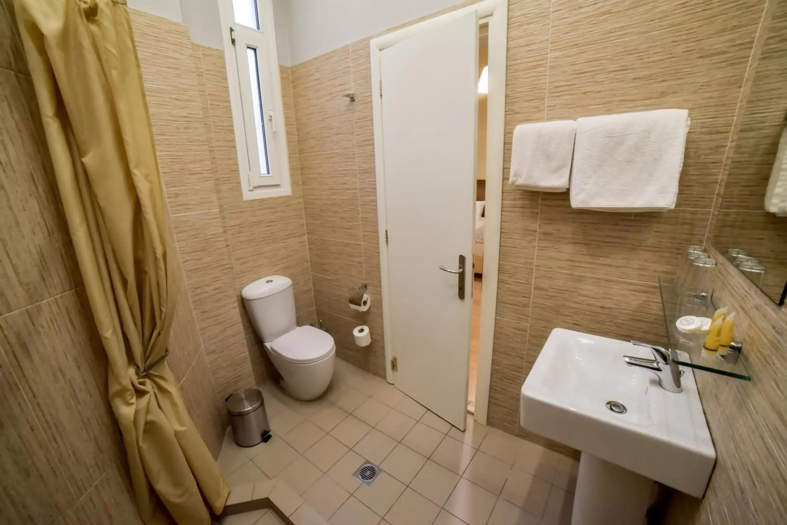 Bathroom in Orestias Kastorias