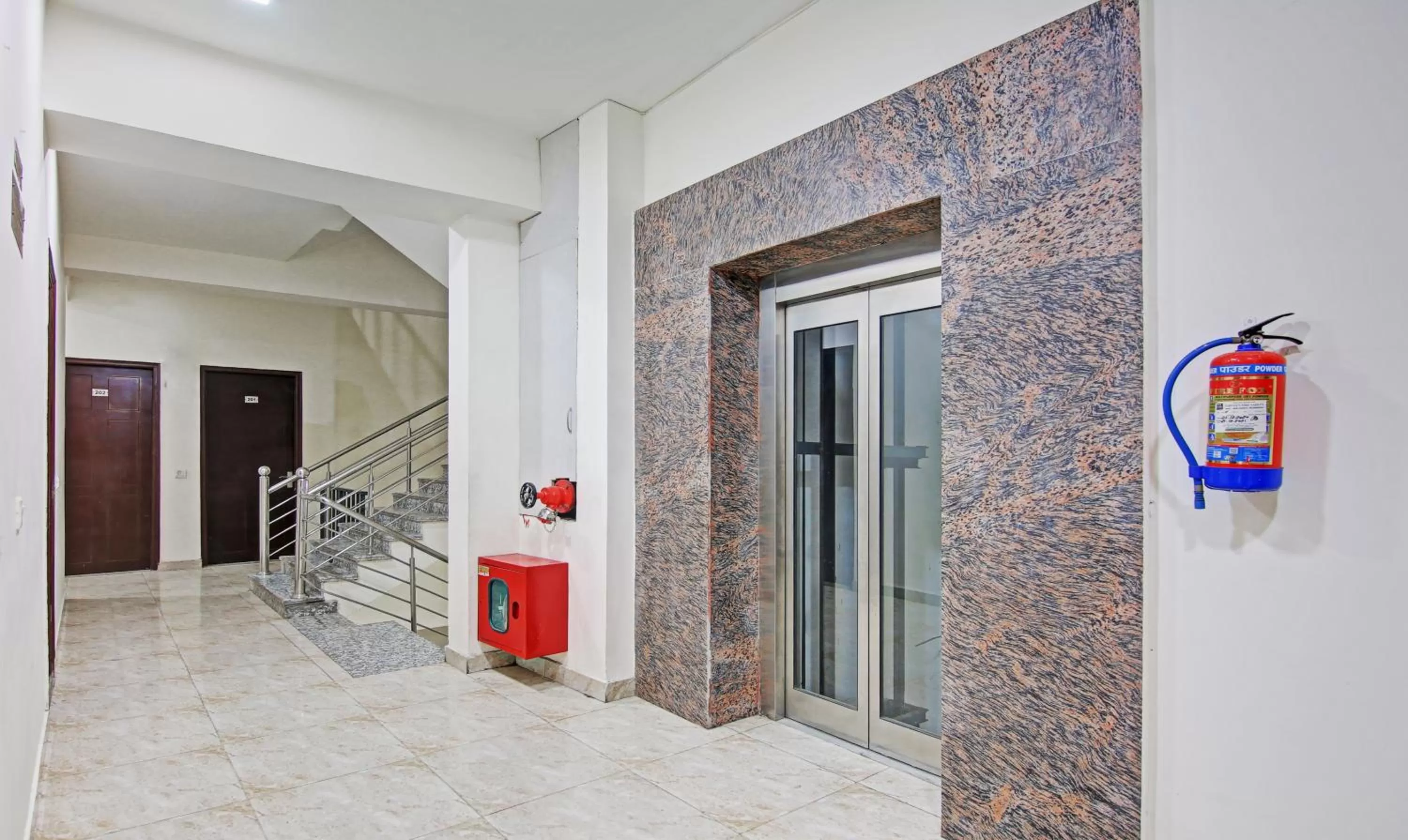 Treebo Trend Amaya Inn Sector 72