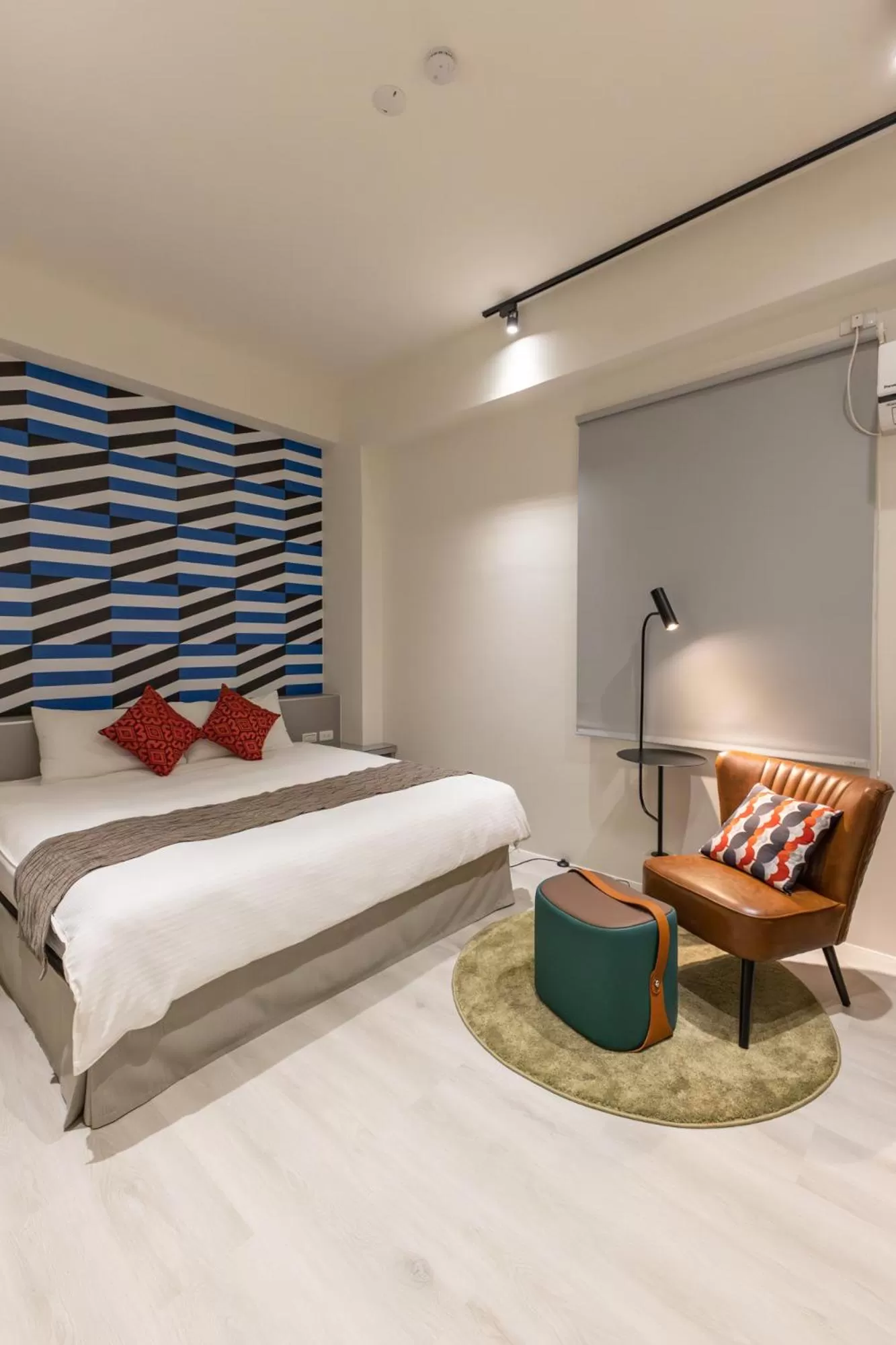 Property building, Bed in Beachcastle & Sea View Villa