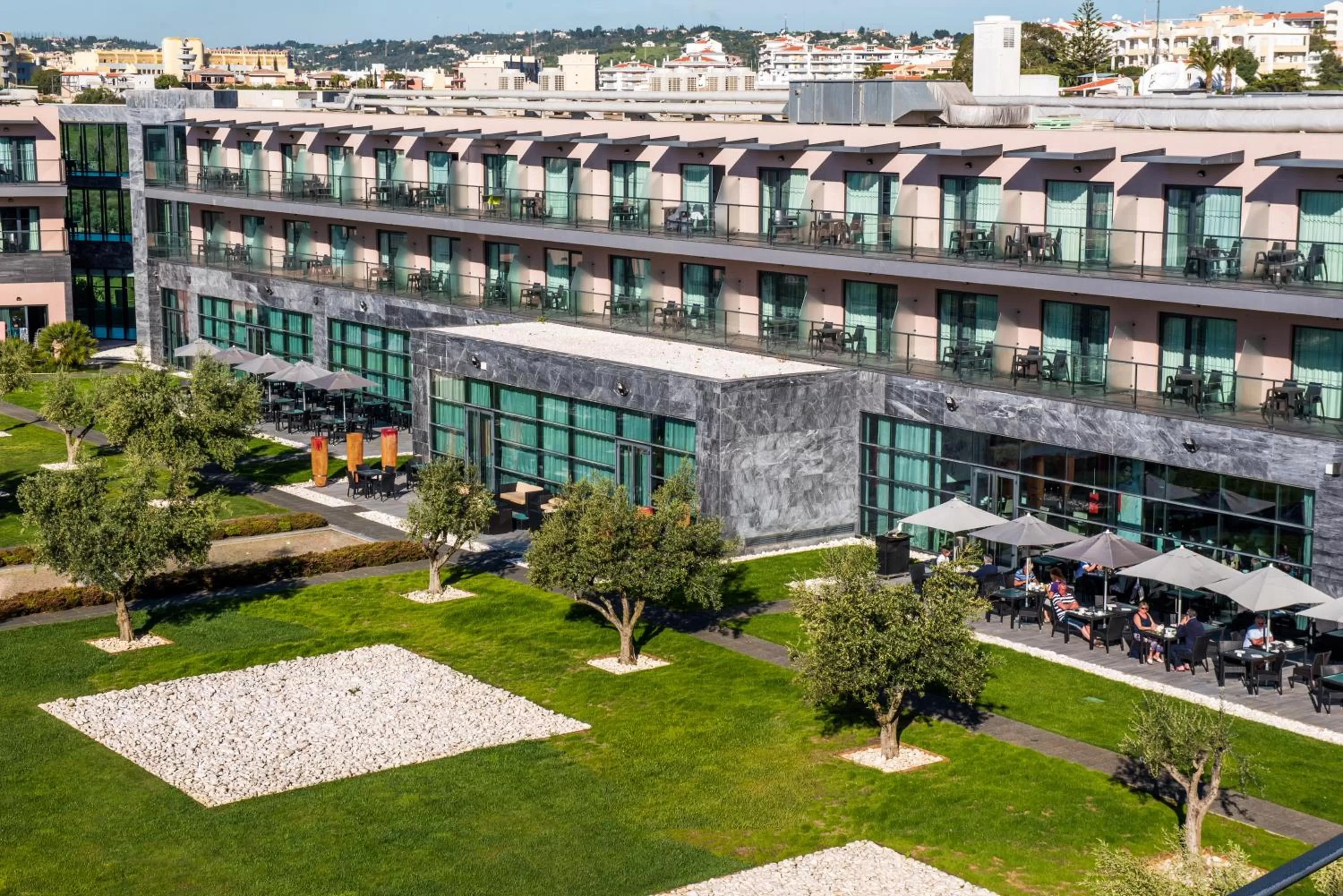 Property building in Vila Gale Lagos