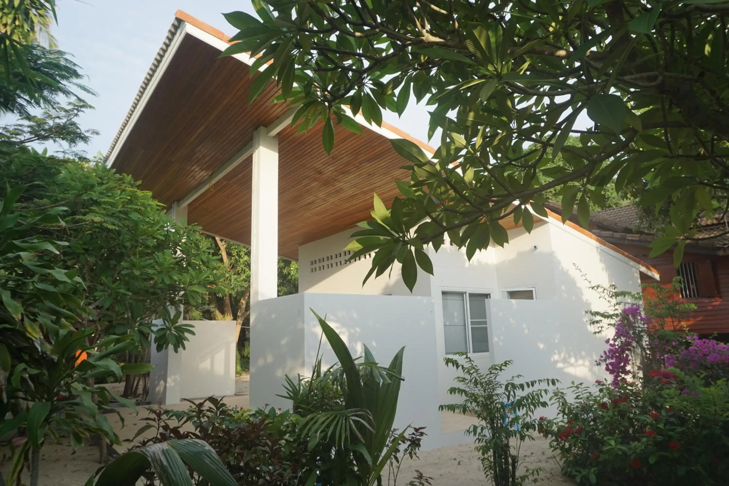 Property building, Facade/Entrance in Bangpo Village