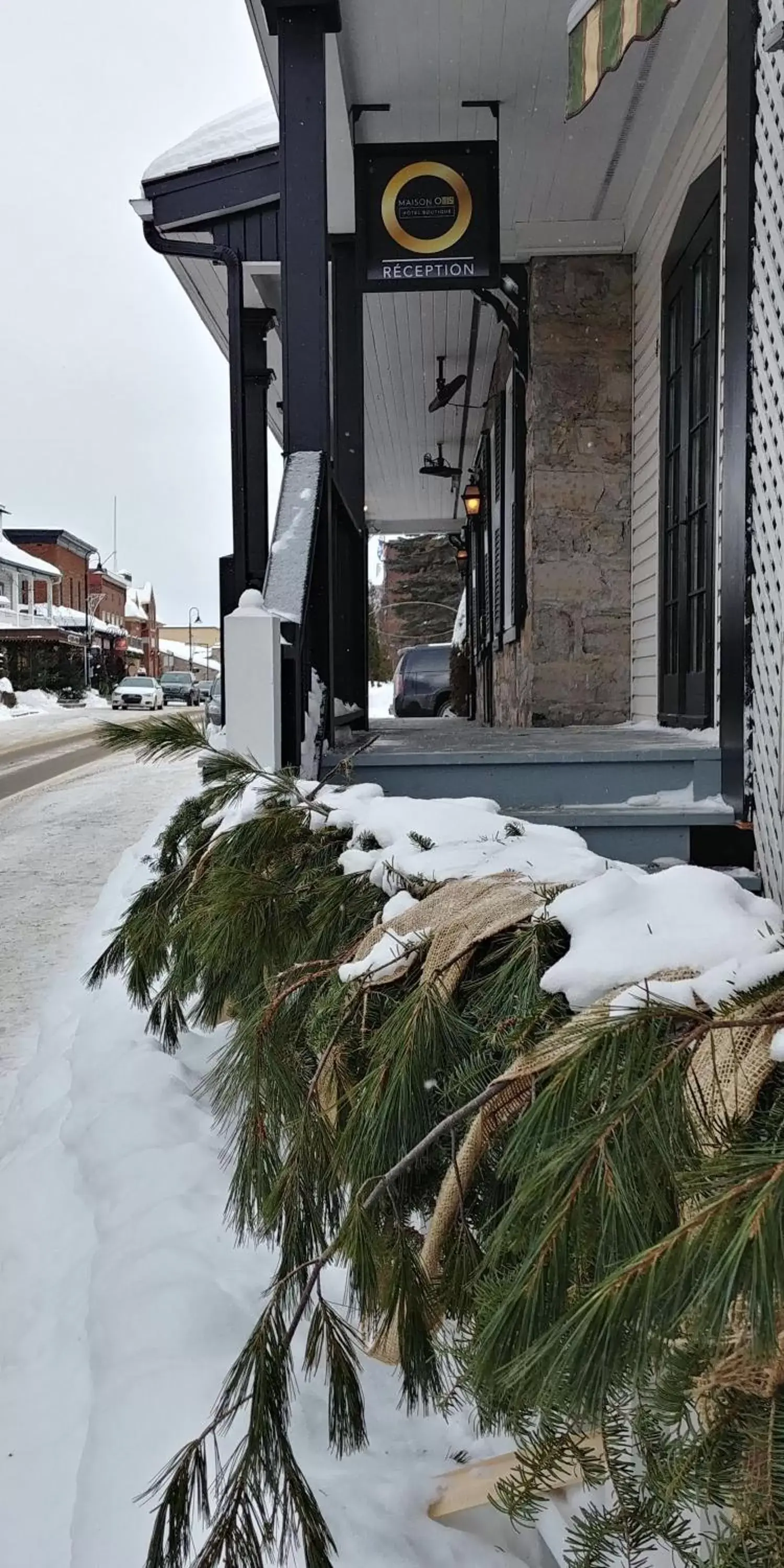 Property building, Winter in Maison Otis