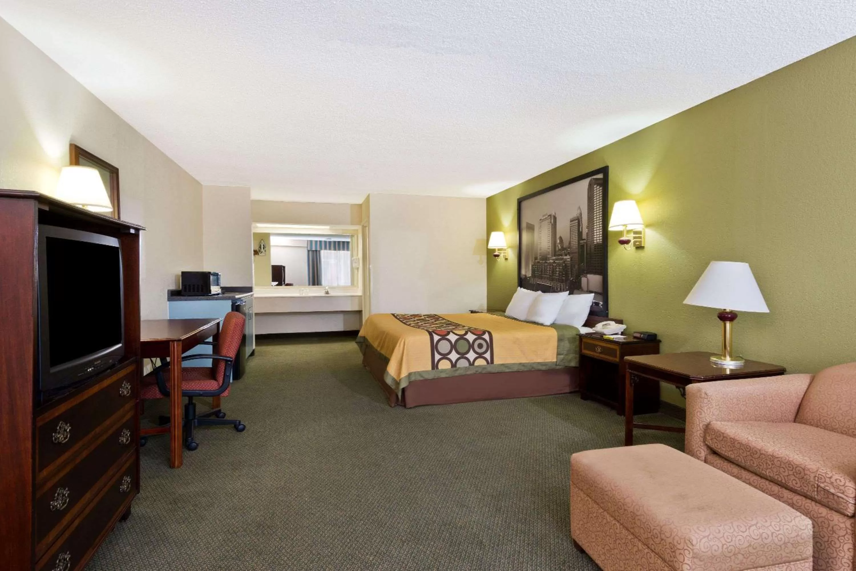 Photo of the whole room in Super 8 by Wyndham Huntersville/Charlotte Area