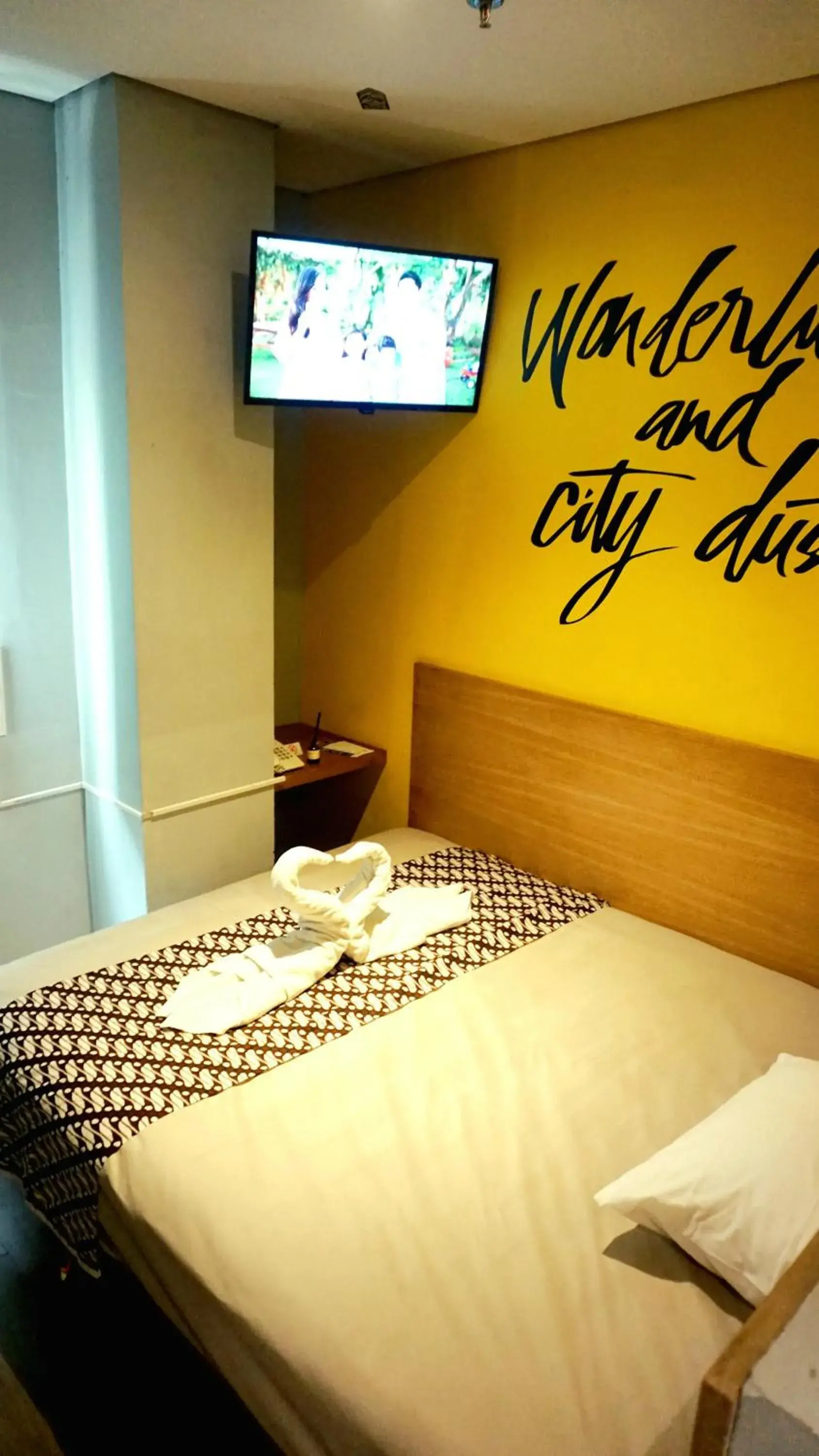 Bed in Radja Art and Boutique Hotel Simpang Lima