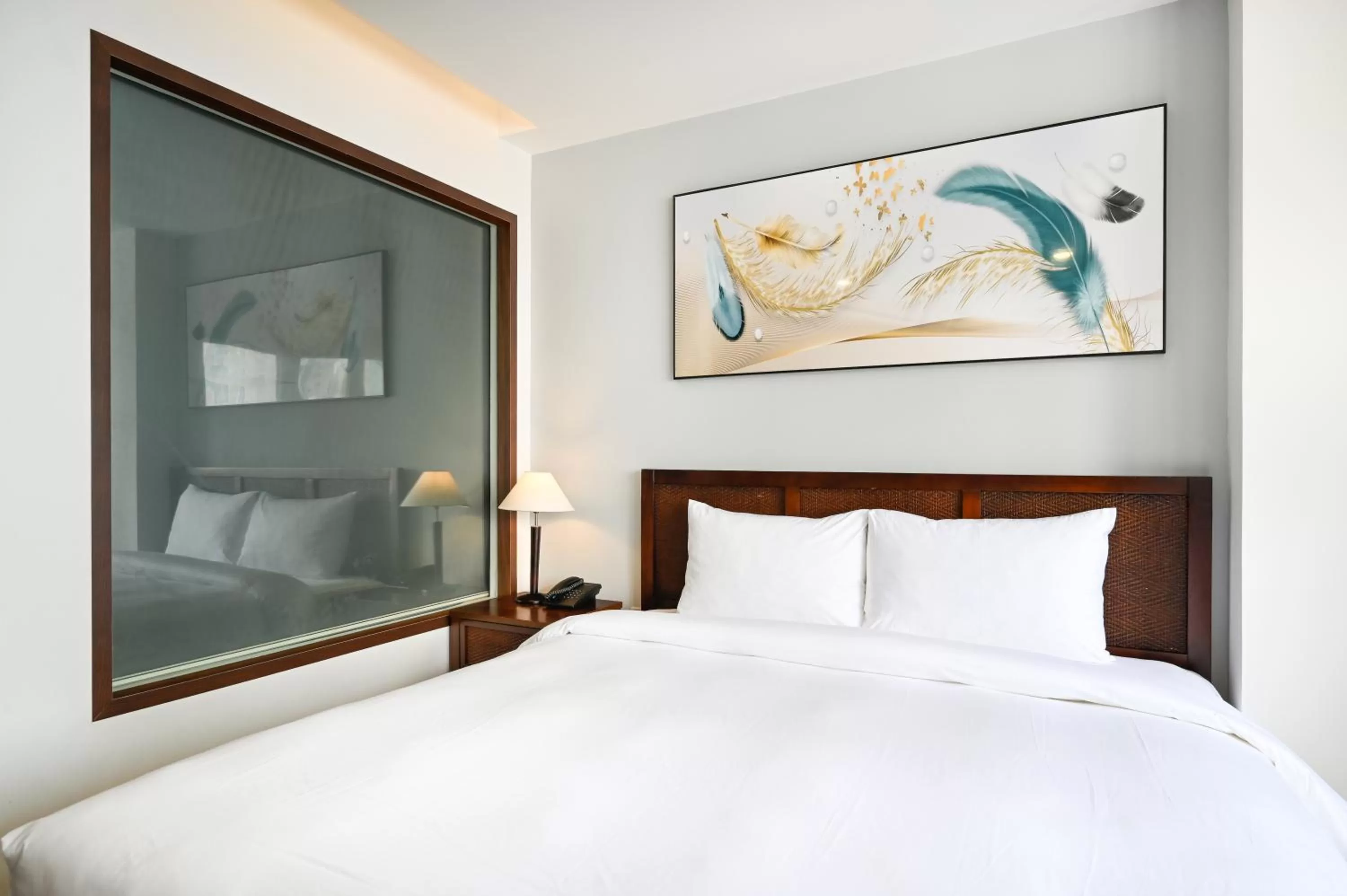 Bed in Pearl Central Hotel- Near Nguyen Hue street