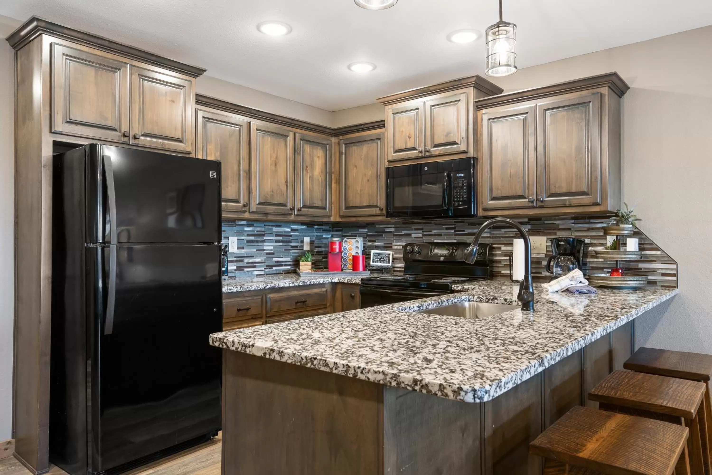 Kitchen or kitchenette in Table Rock Resorts at Indian Point