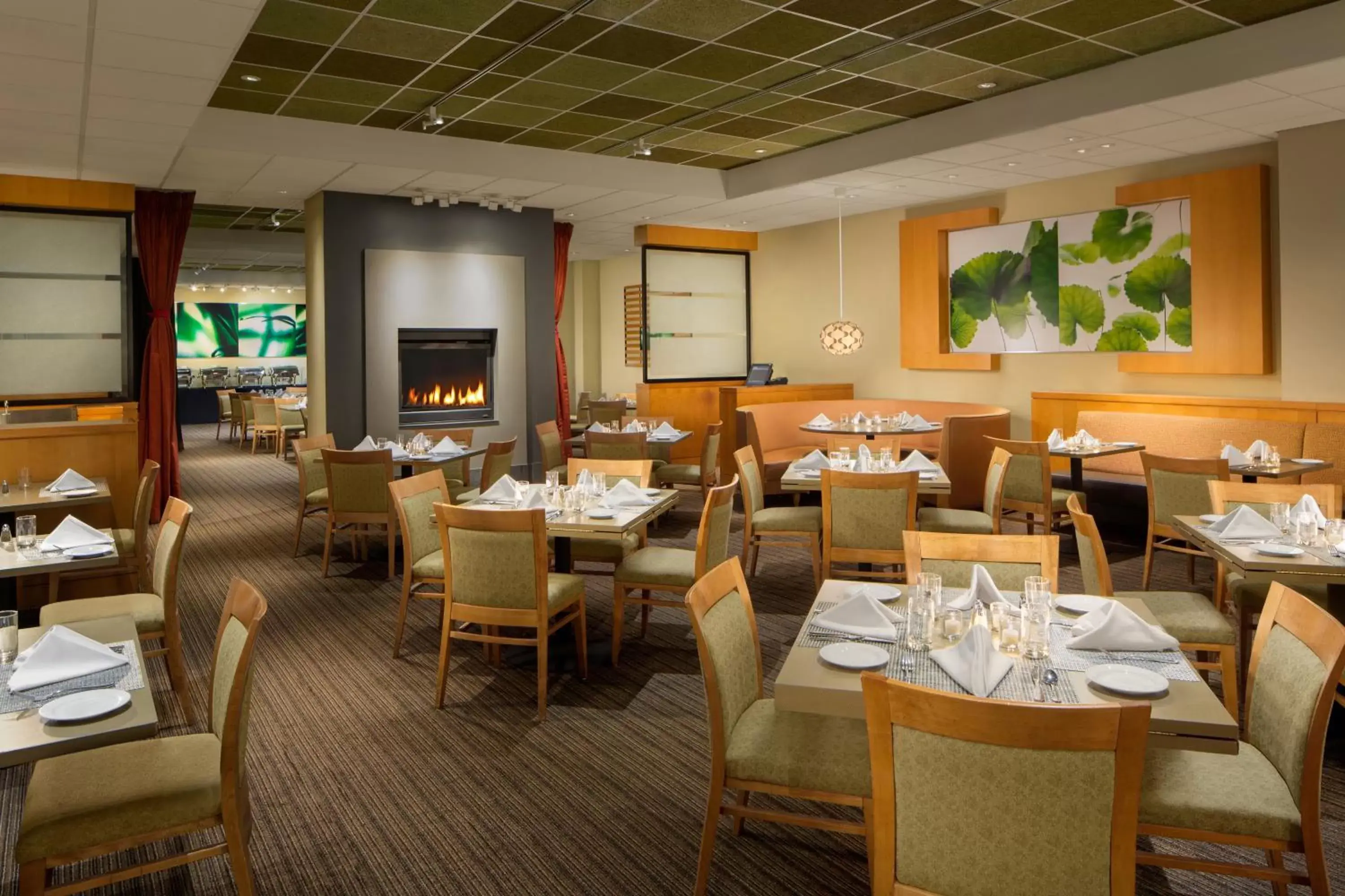 Restaurant/Places to Eat in Crowne Plaza San Francisco Airport, an IHG Hotel