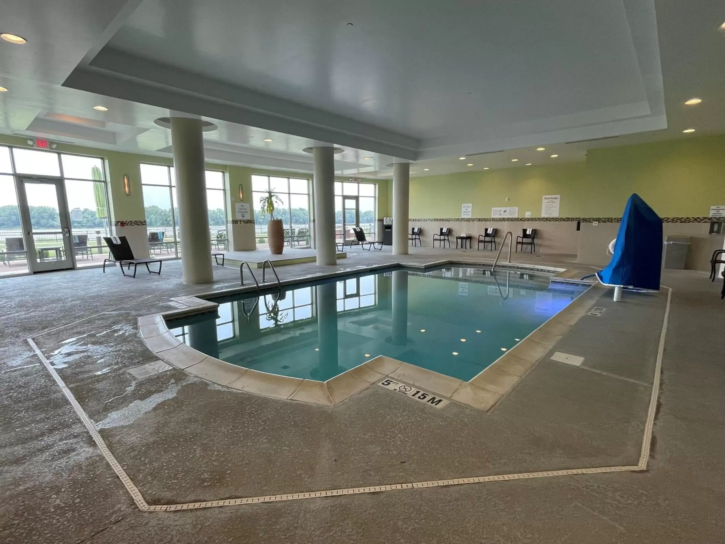 , Swimming Pool in Holiday Inn Owensboro Riverfront, an IHG Hotel