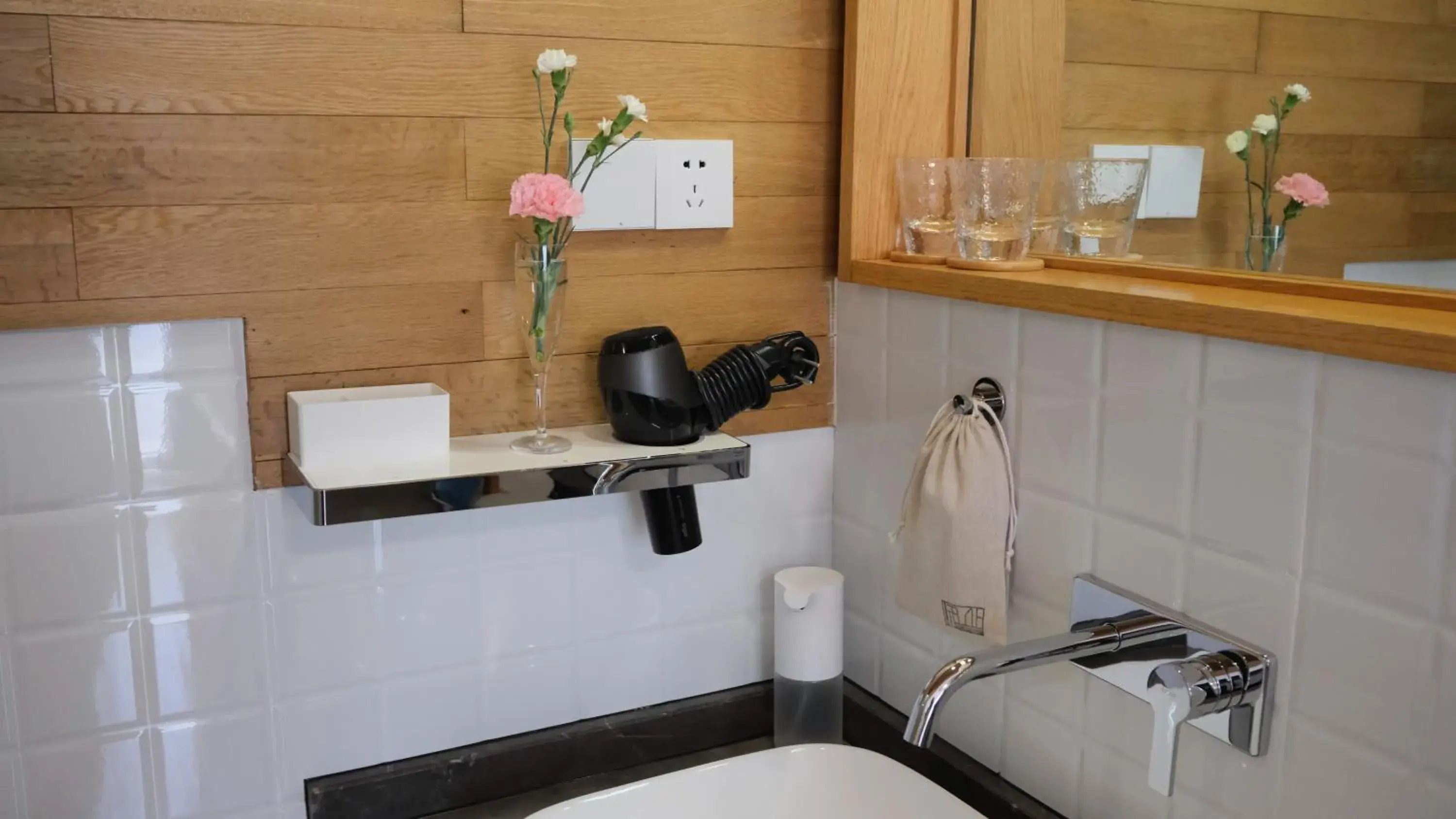 Bathroom in Rock&Wood Cozy House