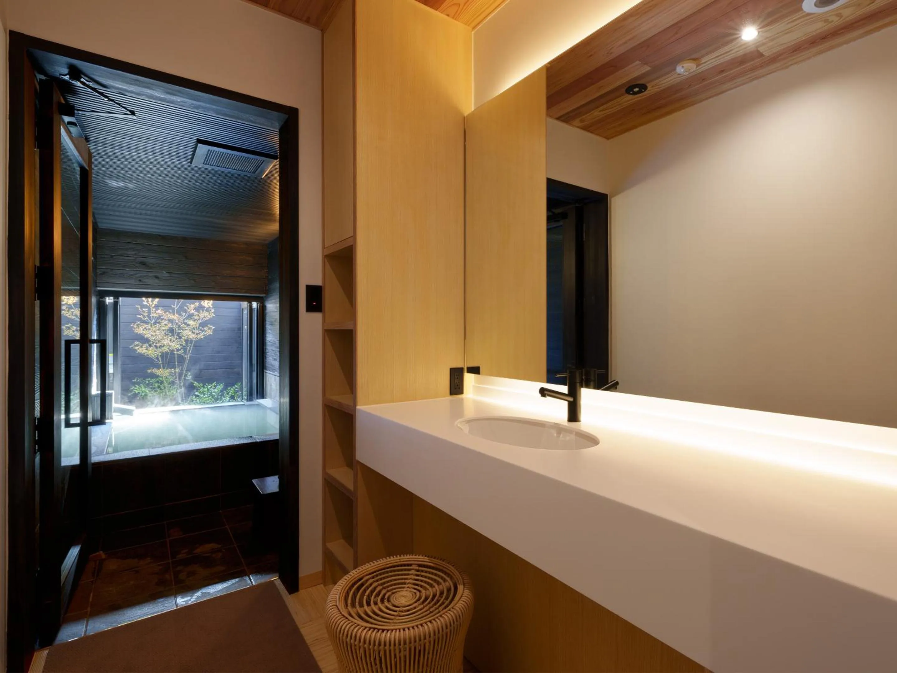 Hot Spring Bath in Unzen Miyazaki Ryokan