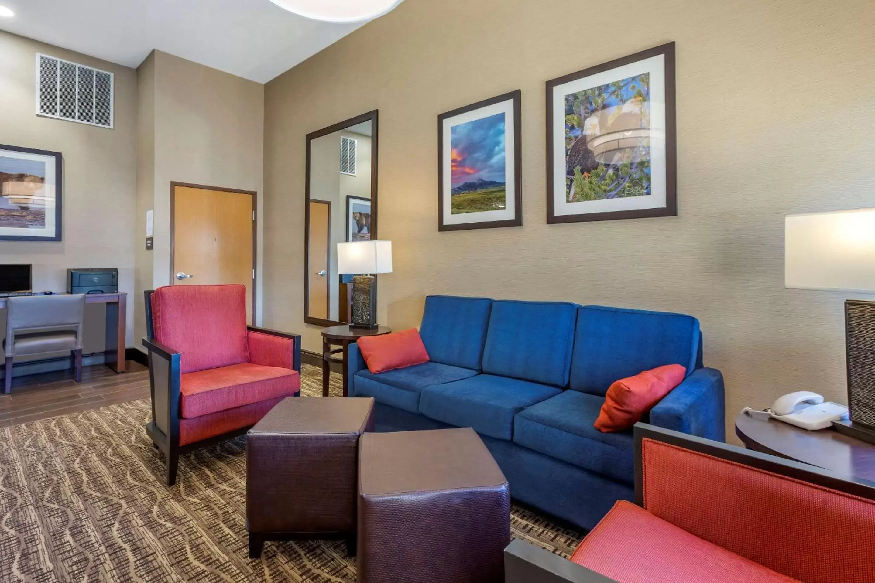 Lobby or reception, Seating Area in Comfort Inn at Buffalo Bill Village Resort