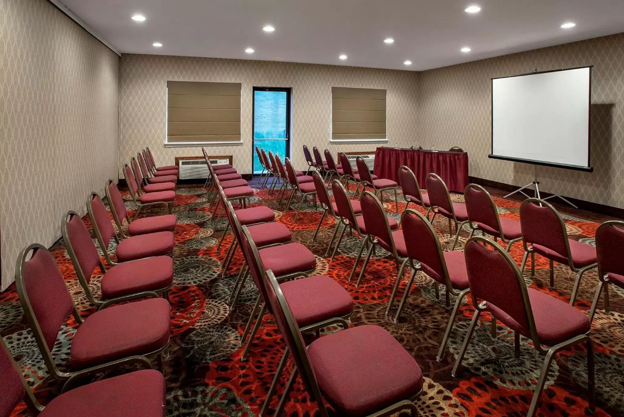 Meeting/conference room, Business Area/Conference Room in Holiday Inn Express & Suites East Greenbush Albany-Skyline an IHG Hotel