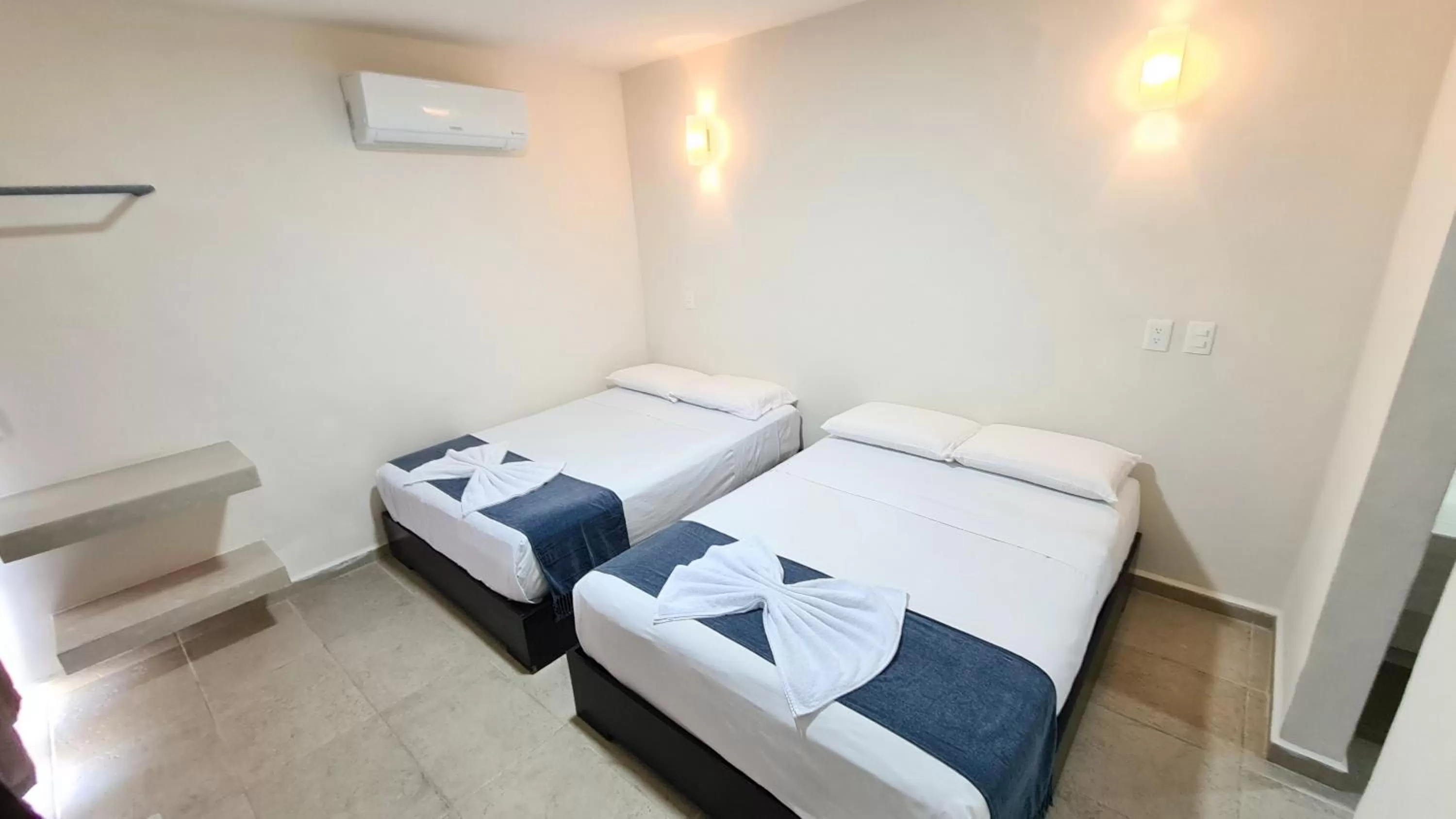 Photo of the whole room, Bed in Hotel Vista Laguna Bacalar