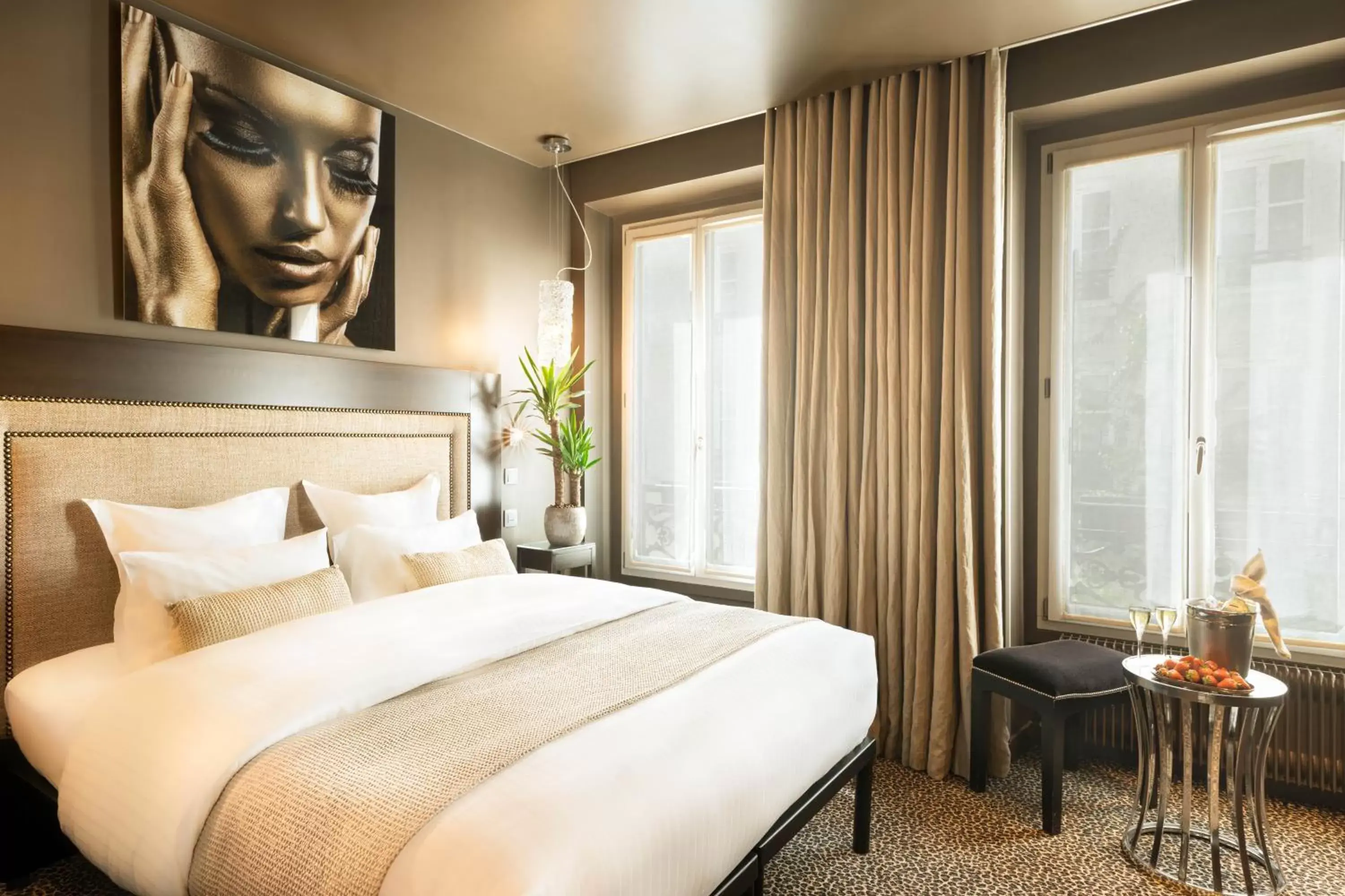 Photo of the whole room, Bed in B Montmartre Photo of the whole room, Bed in B Montmartre