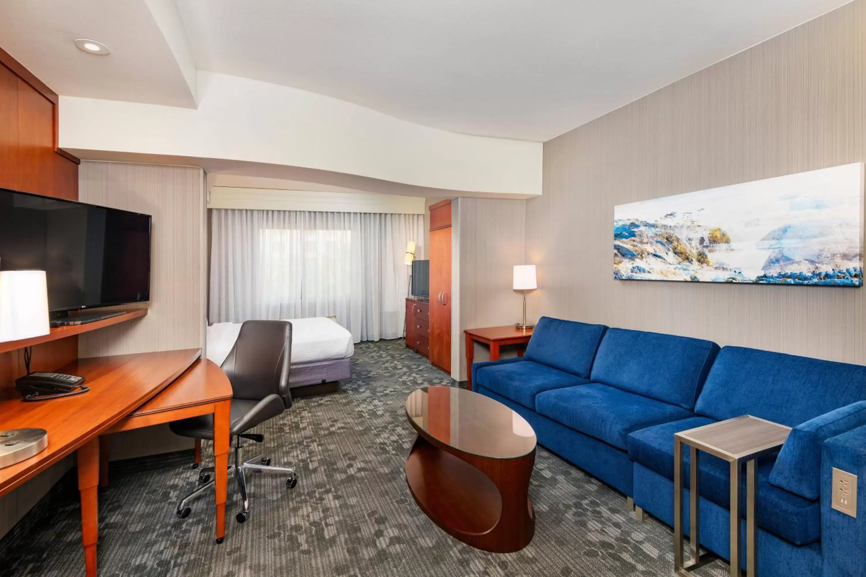Photo of the whole room, Seating Area in Courtyard by Marriott Santa Ana Orange County