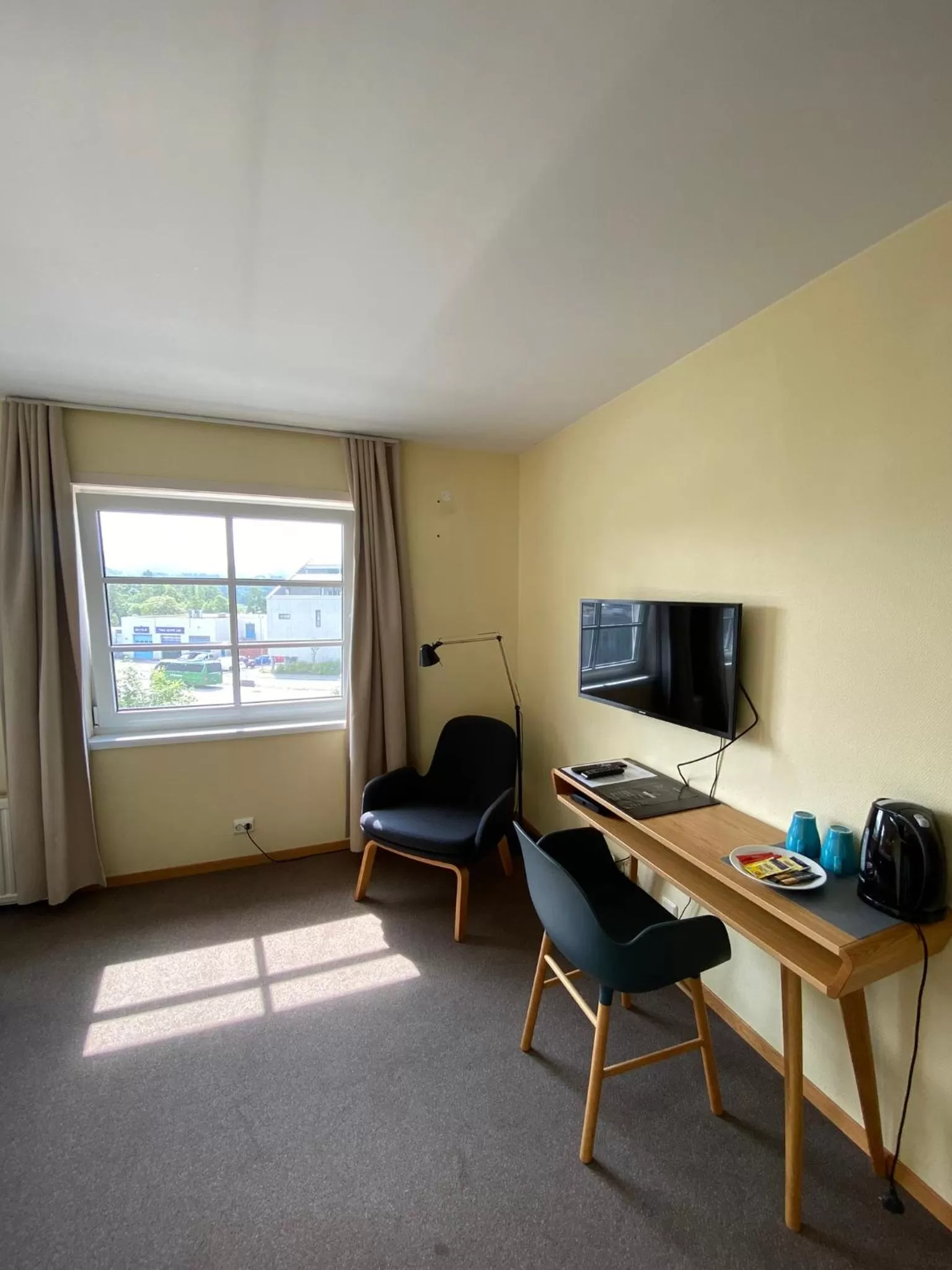 Seating area in Lilland Brewery Hotel