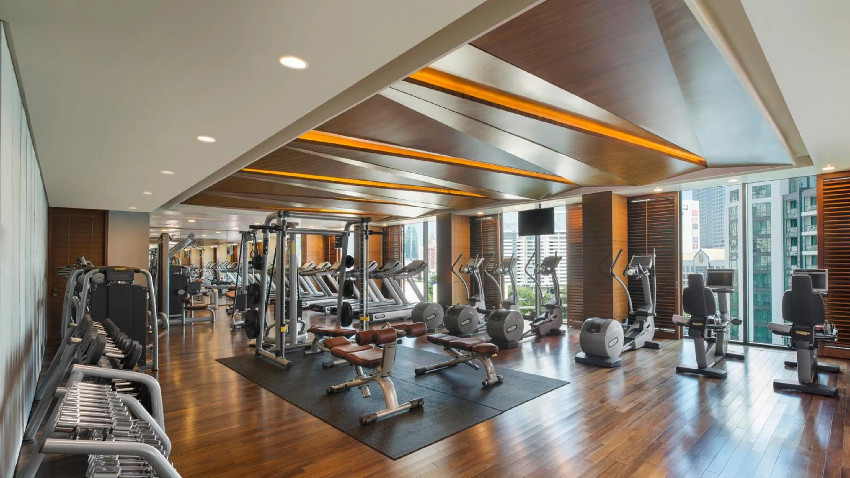 Fitness centre/facilities in Siam Kempinski Hotel Bangkok