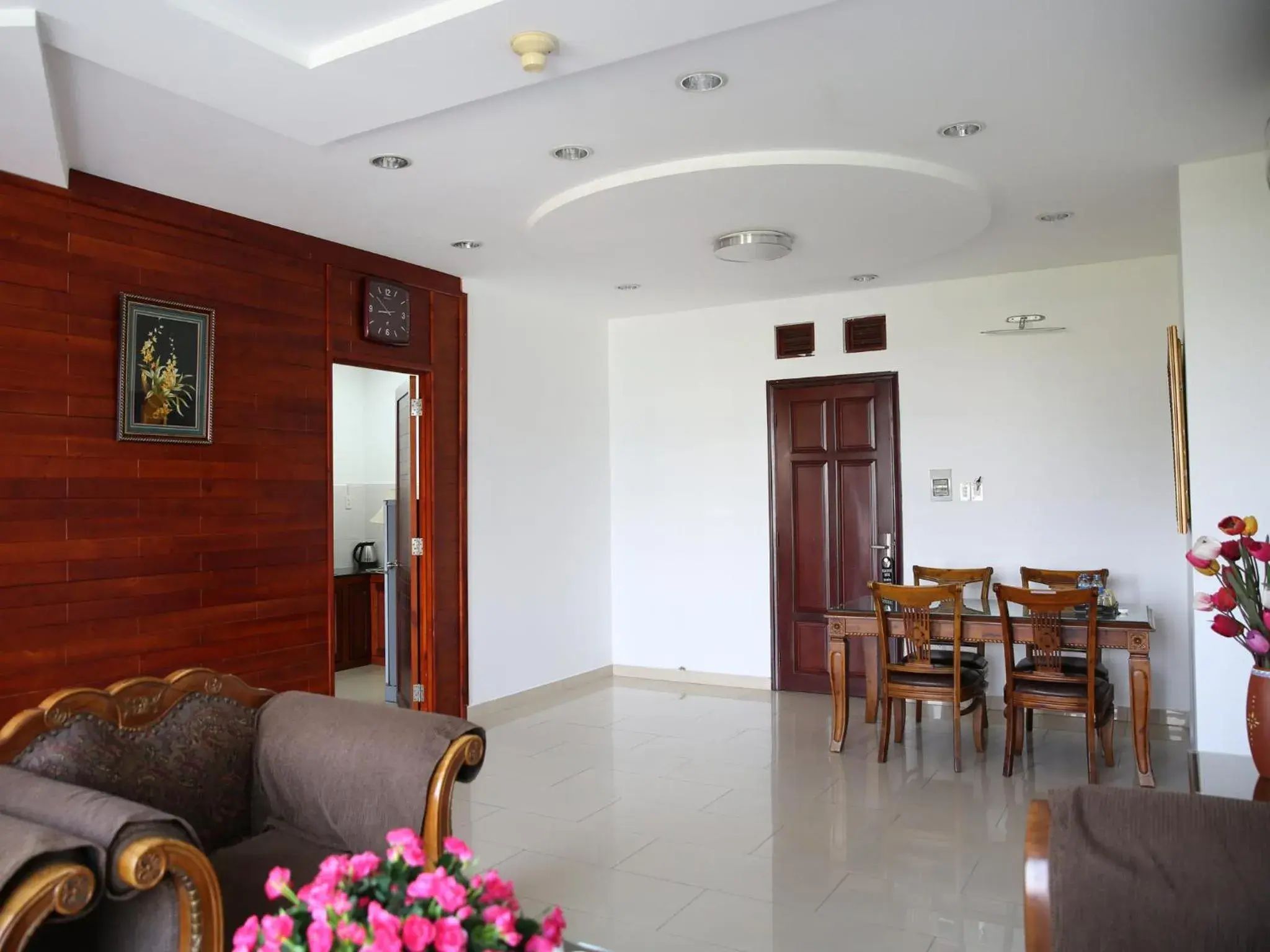 Dining area in Hoa Phat Hotel & Apartment