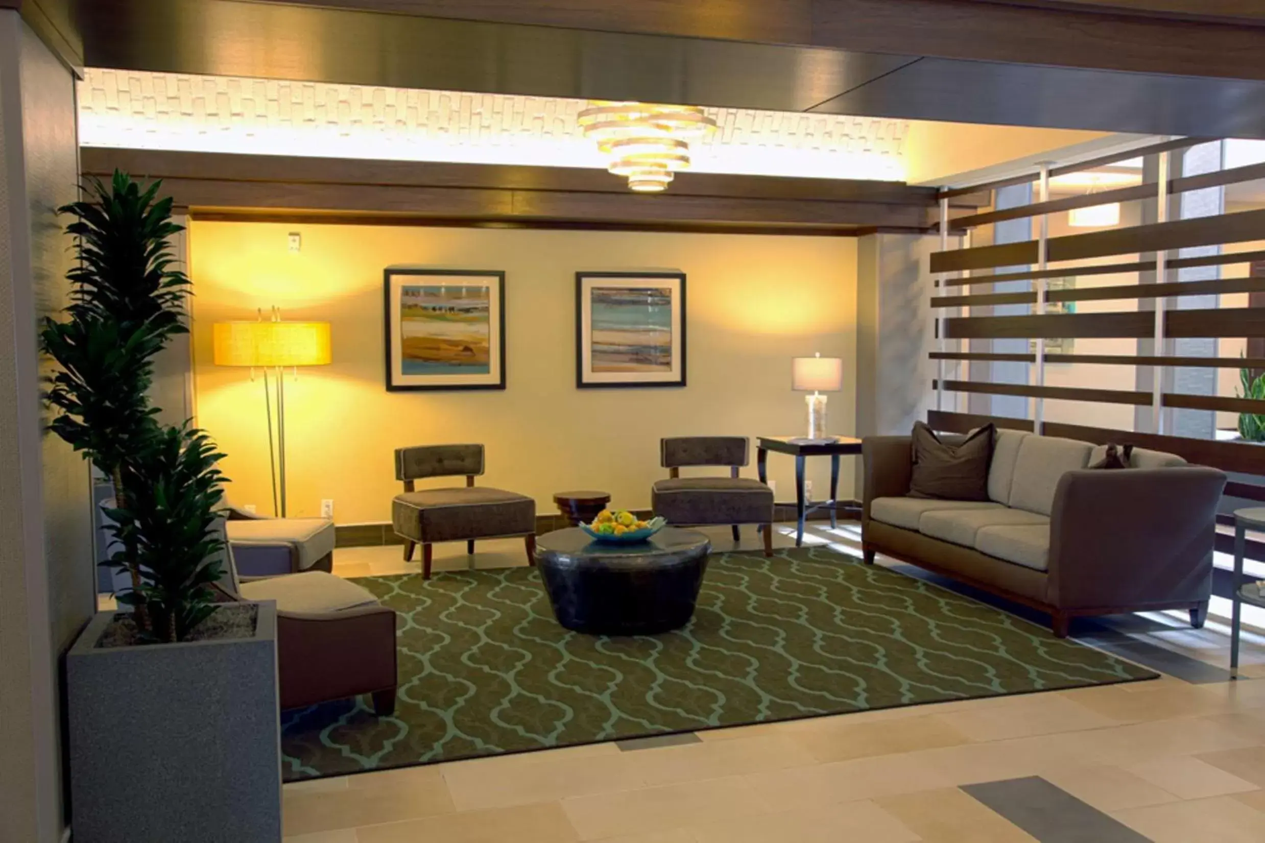 Lobby or reception, Seating Area in Embassy Suites by Hilton Dallas Market Center