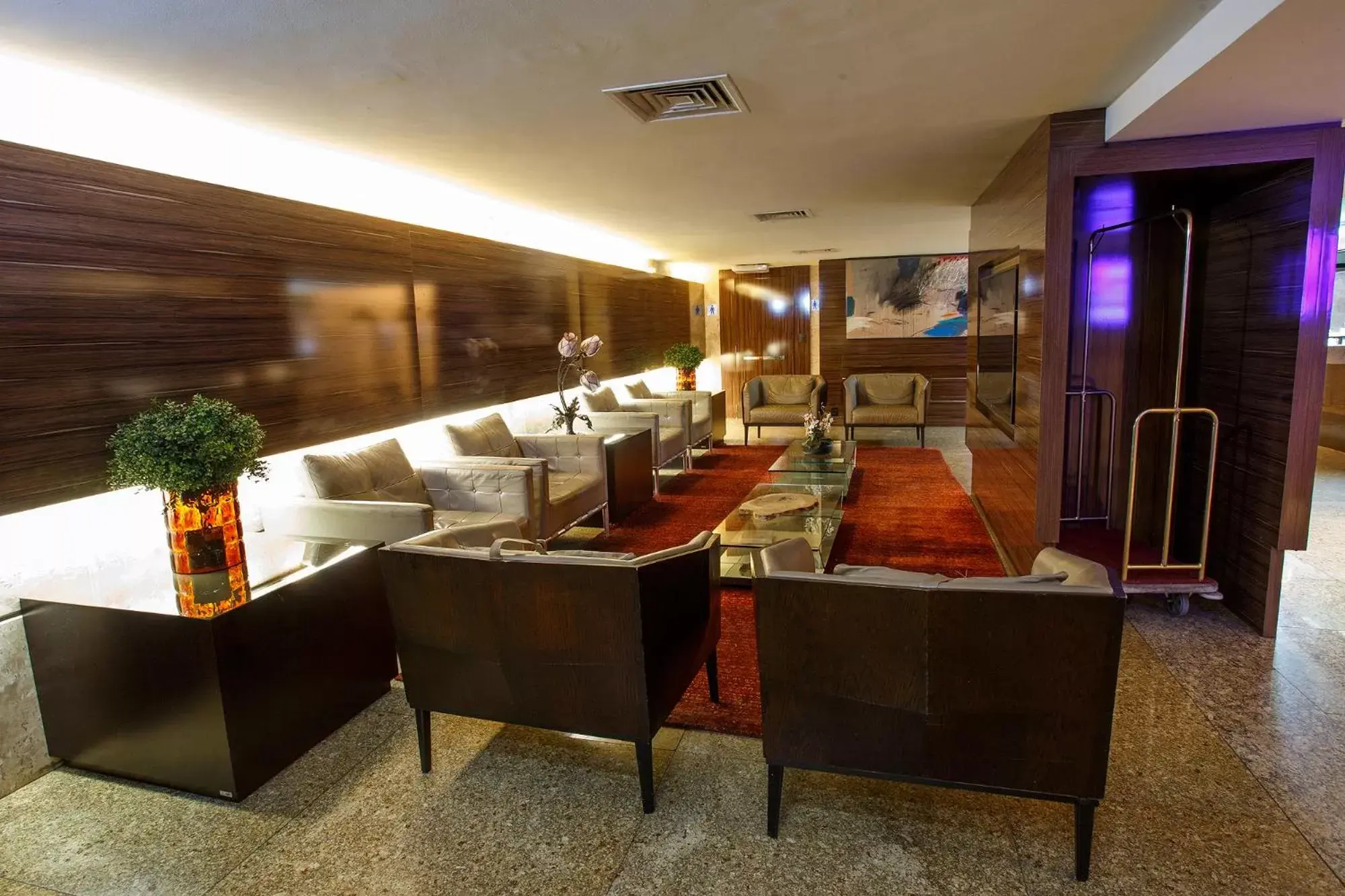 Restaurant/Places to Eat in Savassi Hotel