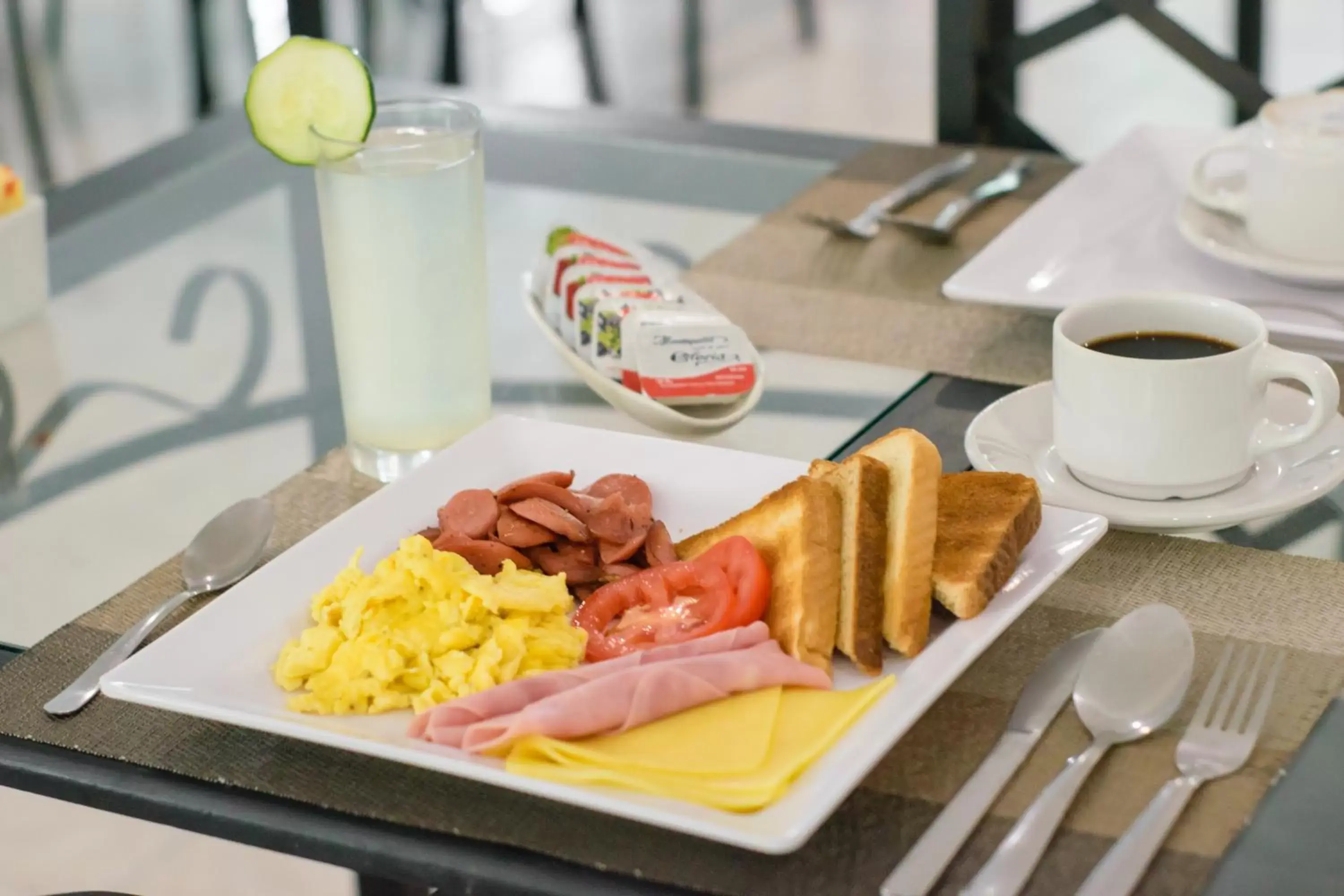 Breakfast in Che Suites Playa Adults Only