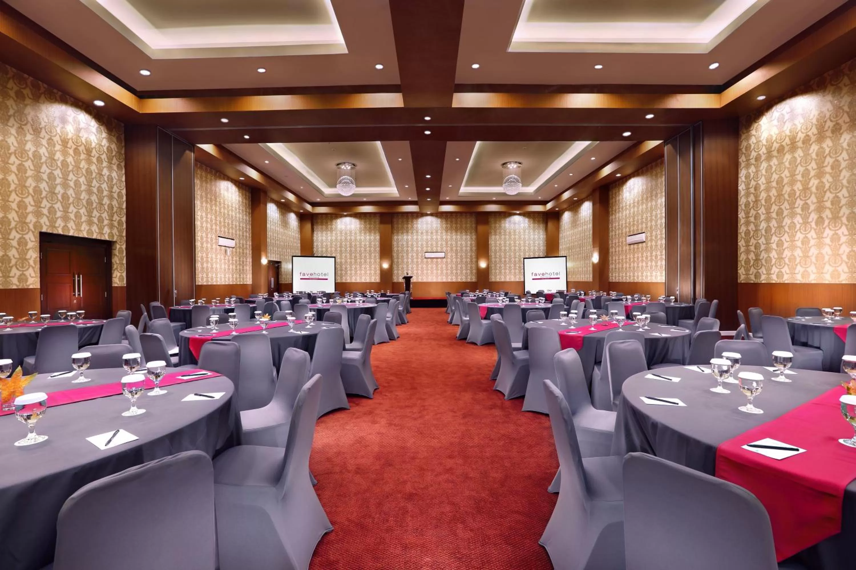 Banquet/Function facilities in favehotel Rembang