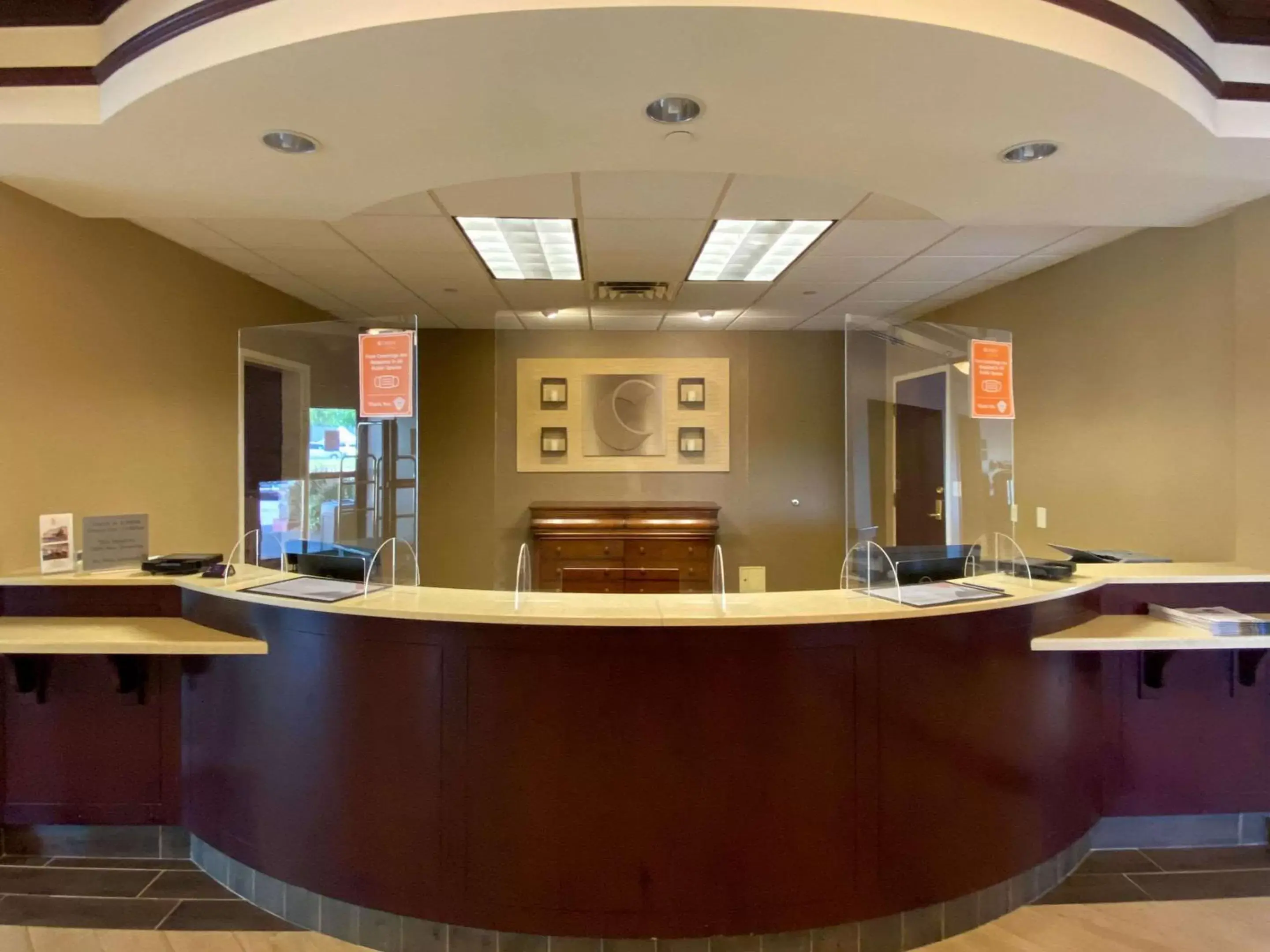 Lobby or reception, Lobby/Reception in Comfort Inn East Windsor - Springfield