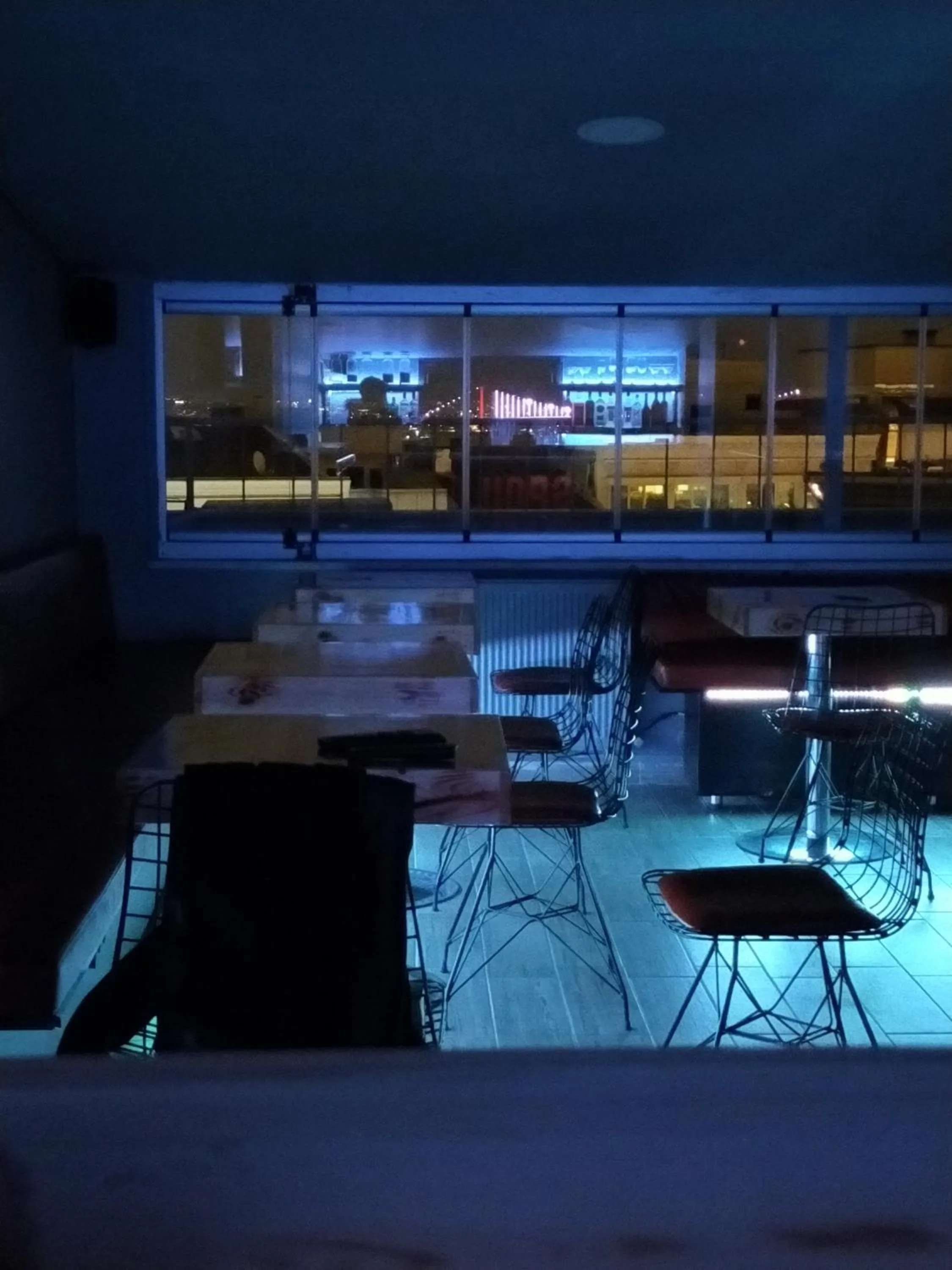 Restaurant/places to eat in Istanbul Central Hotel