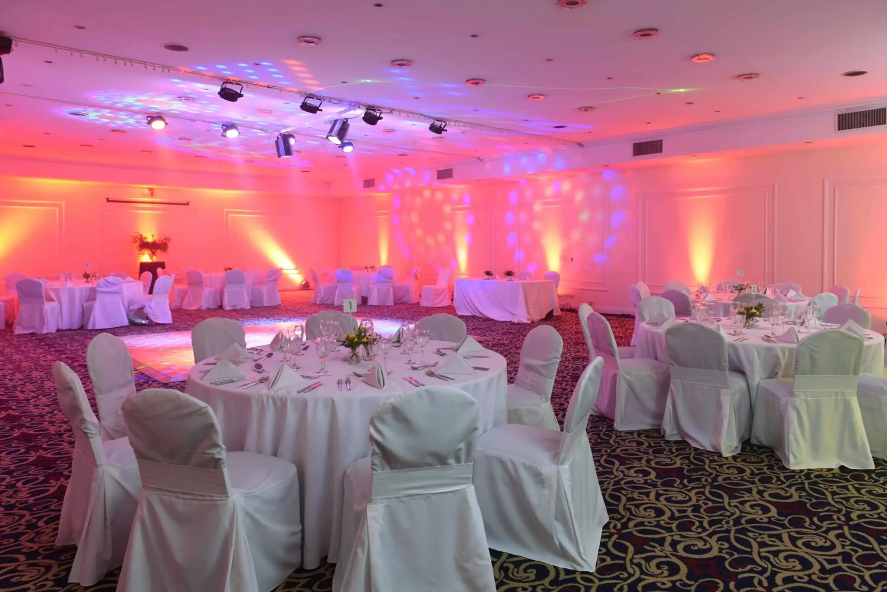 Banquet/Function facilities, Banquet Facilities in Argenta Tower Hotel & Suites