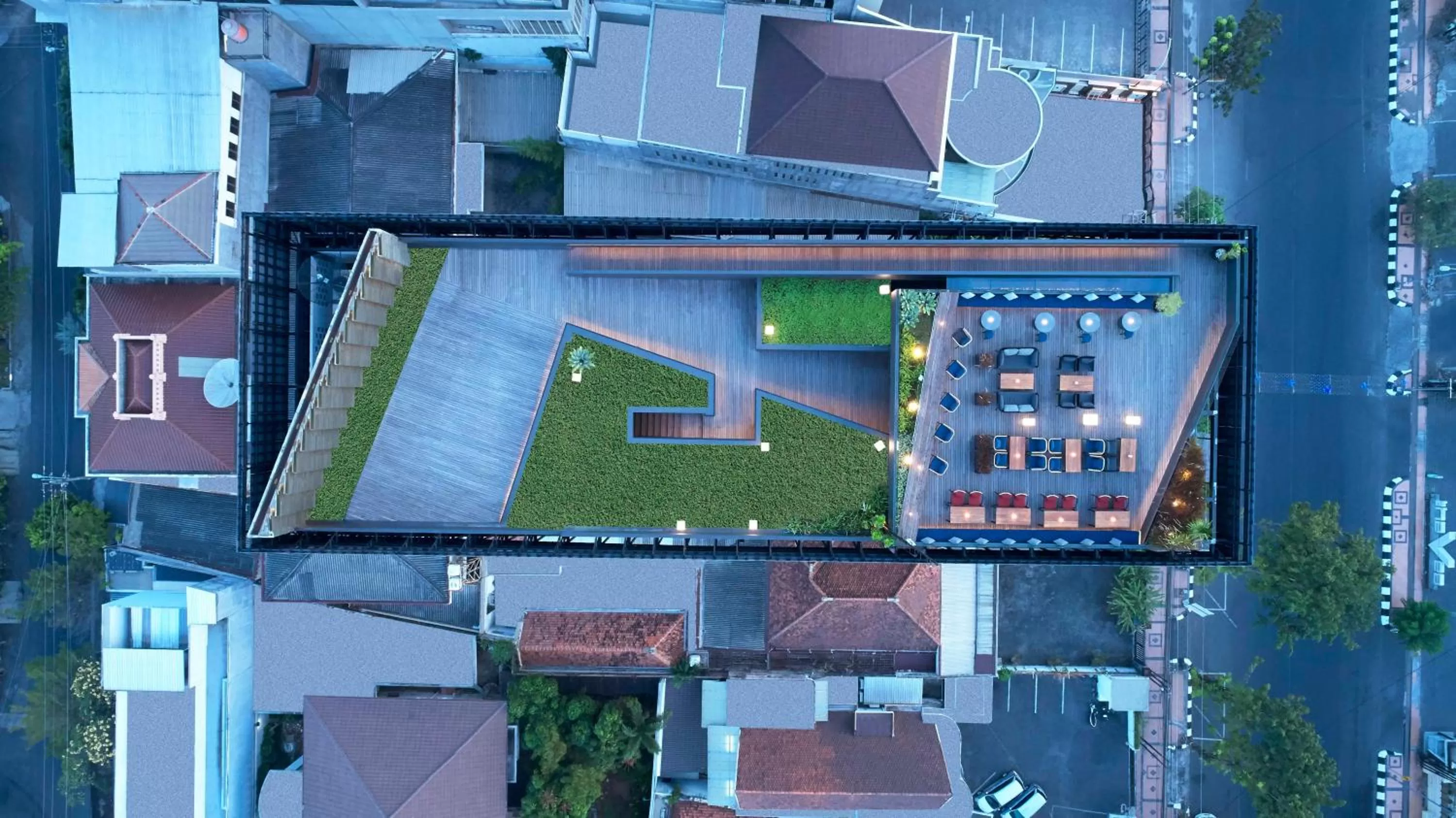 Property building in ARTOTEL Gajahmada Semarang