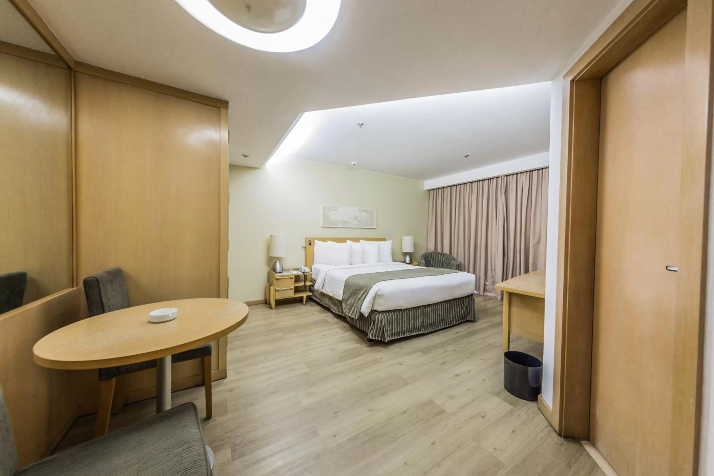 Bed in Grand Bittar Hotel