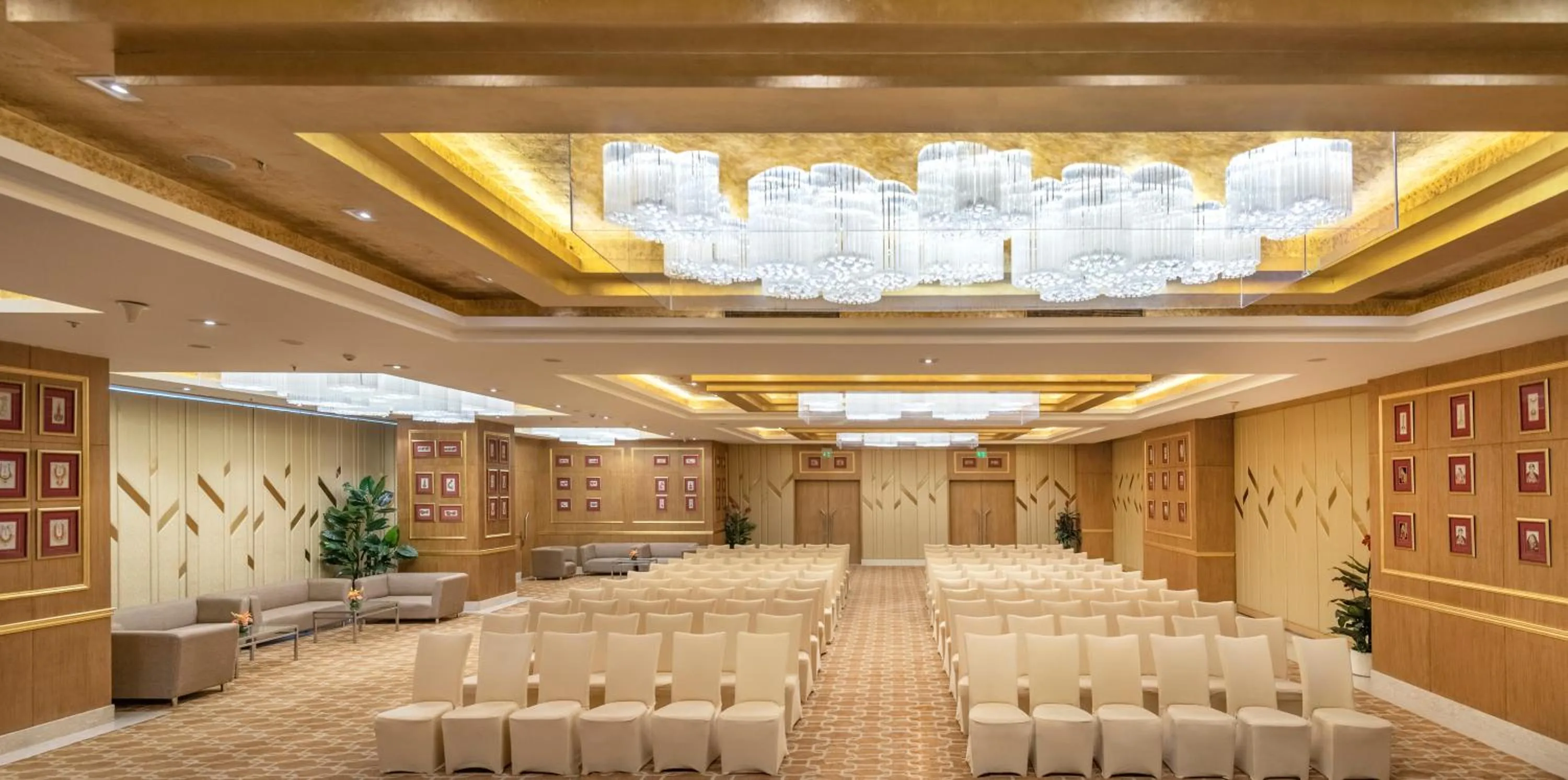 Banquet/Function facilities in Radisson Gurugram Sohna Road City Center