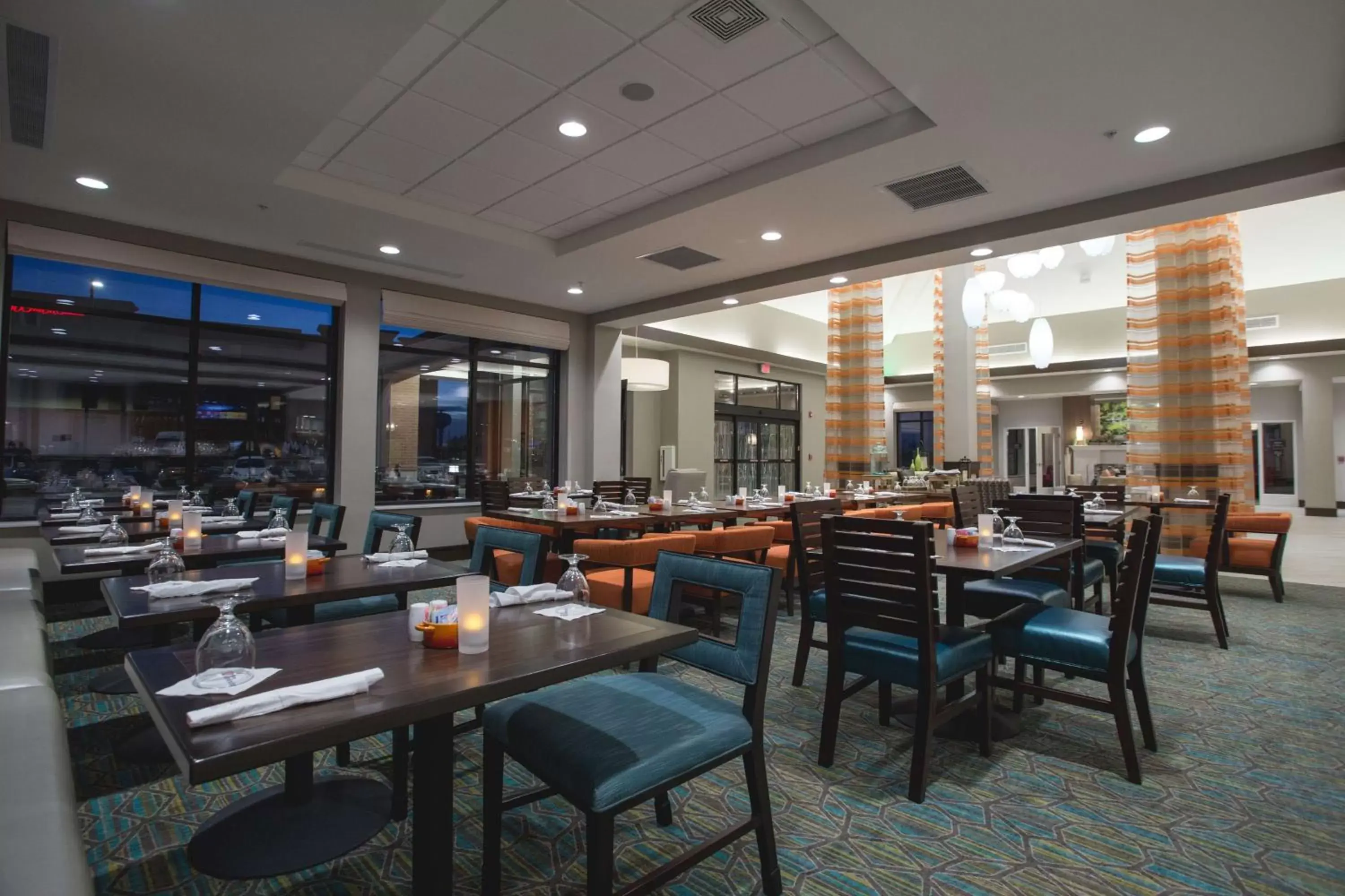 Restaurant/places to eat in Hilton Garden Inn Bolingbrook I-55 Restaurant/places to eat in Hilton Garden Inn Bolingbrook I-55