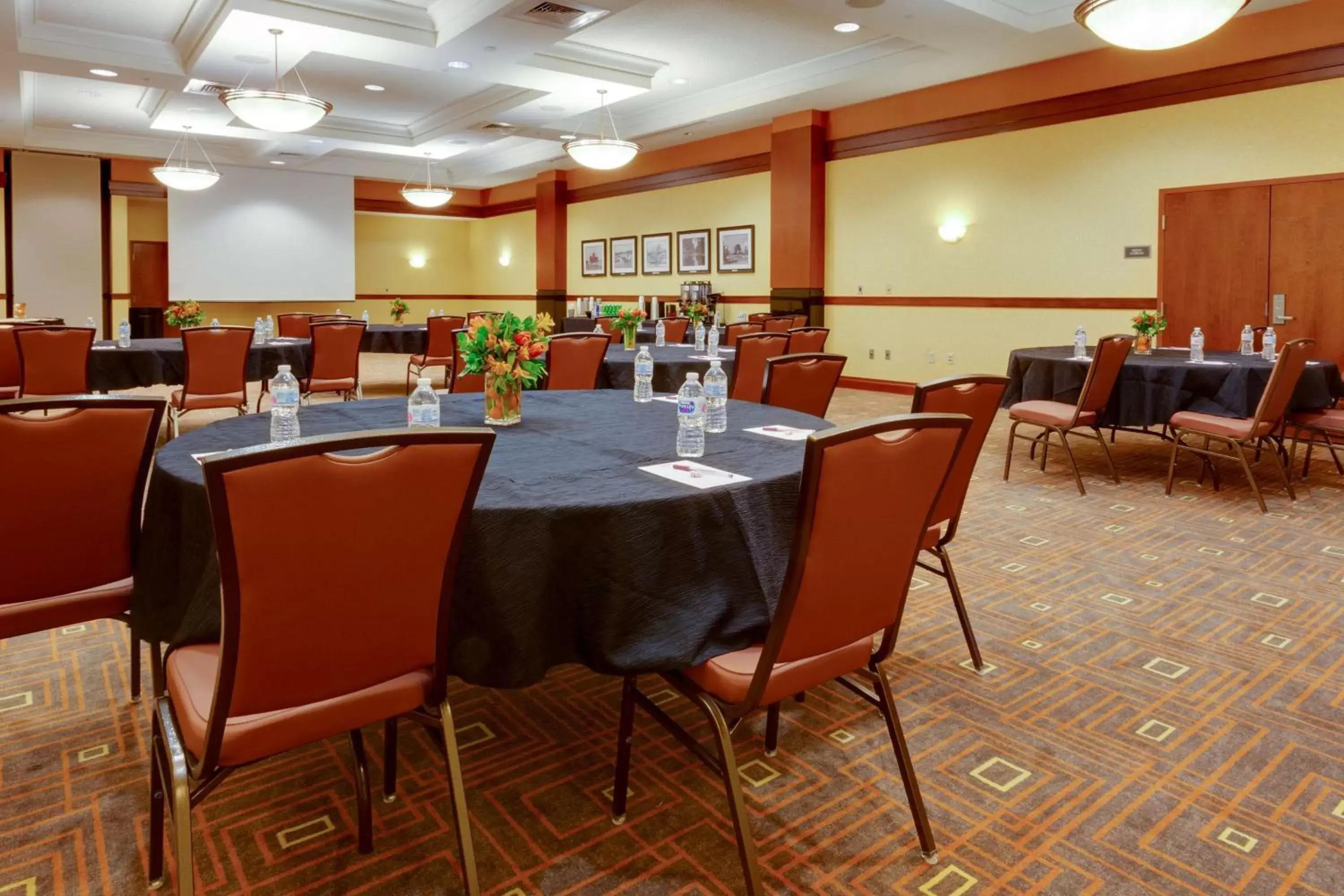 On site, Restaurant/Places to Eat in Drury Inn & Suites St. Louis Forest Park