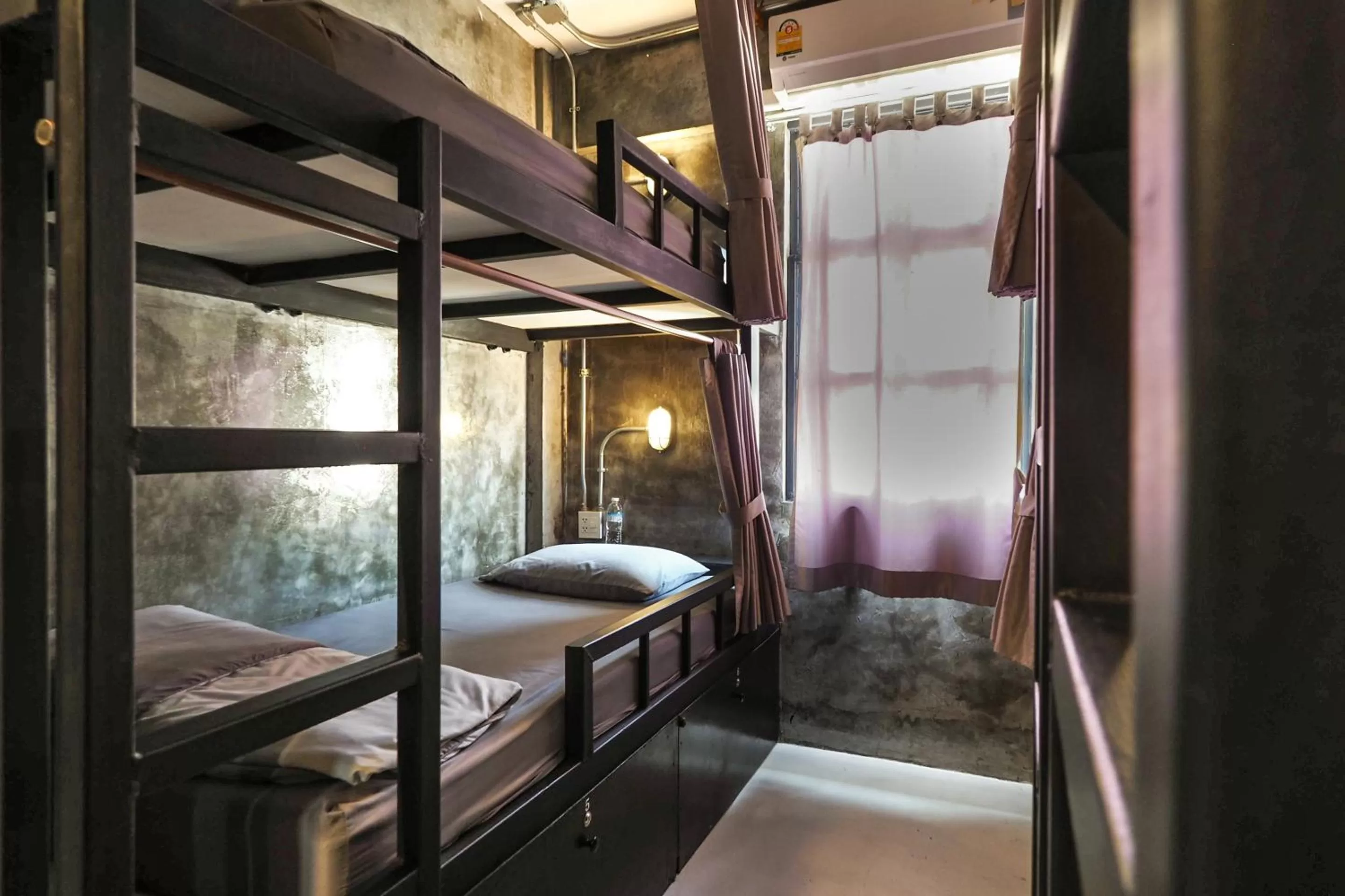 Bedroom, Bunk Bed in Super OYO 75332 Vm1 Hostel