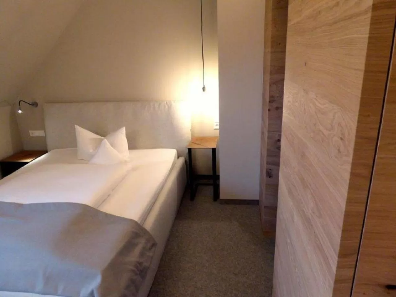 Bed in Berghotel Sammüller