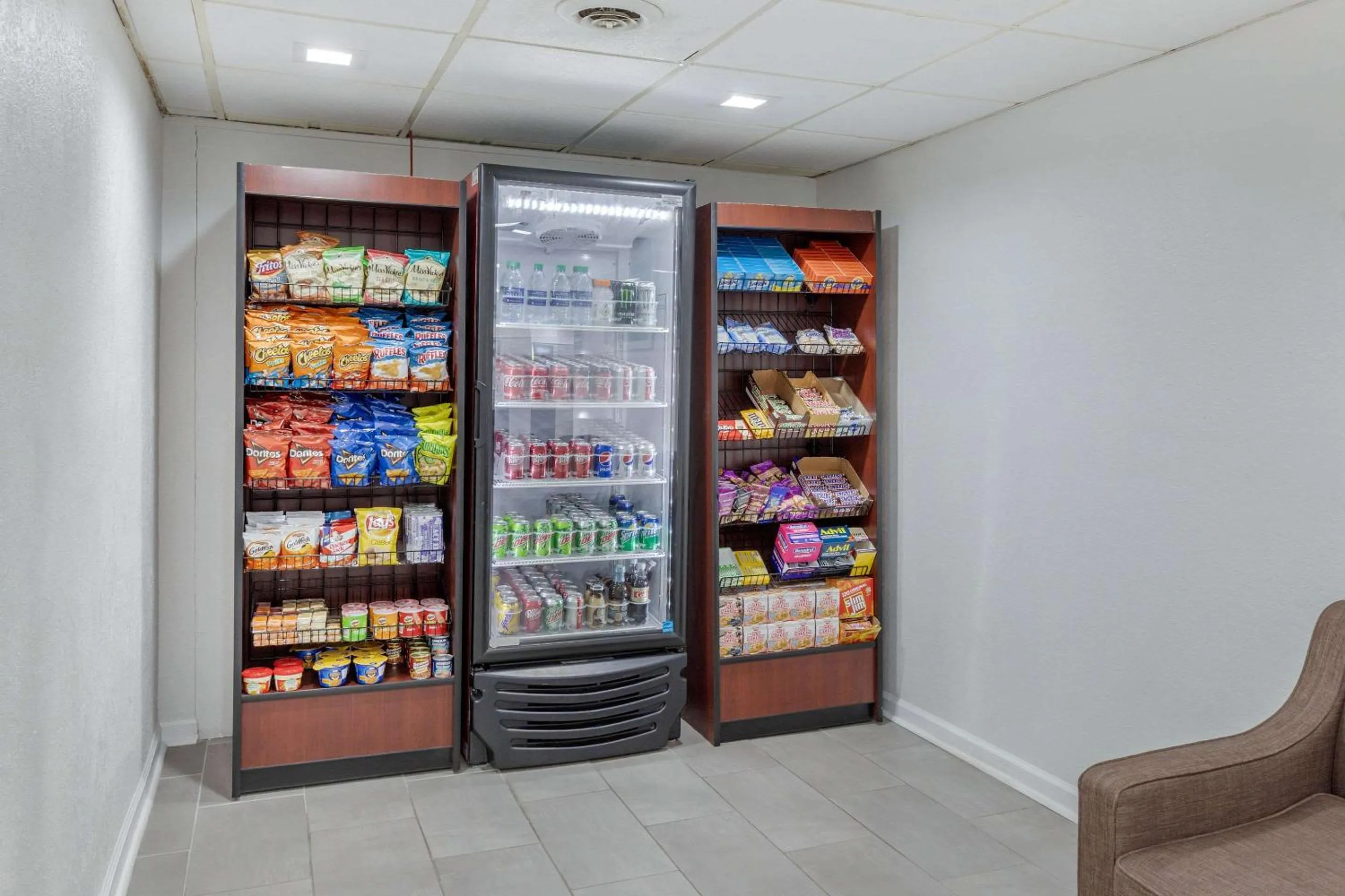 Other, Supermarket/Shops in Suburban Studios at the University