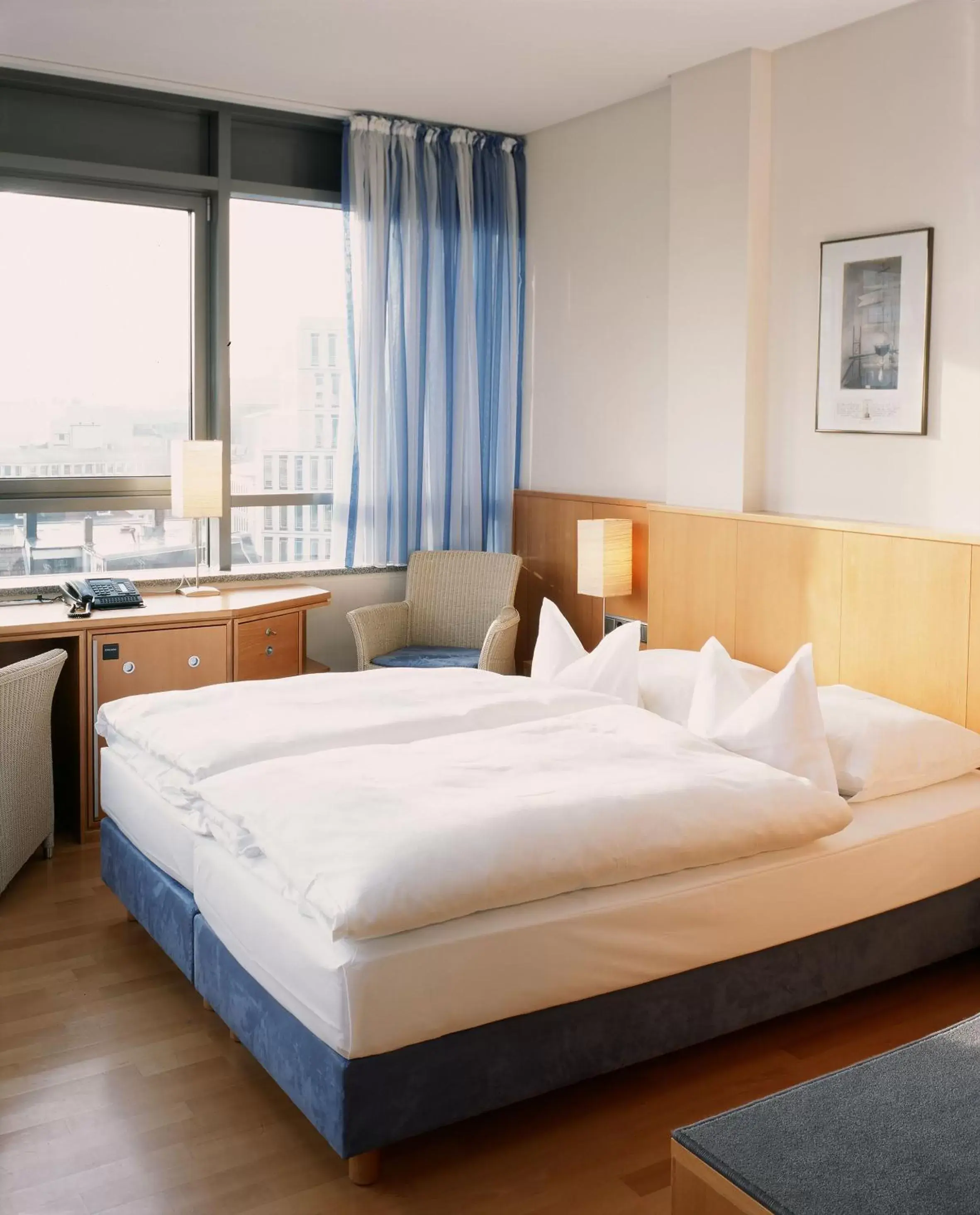 Bed in Hotel Baseler Hof