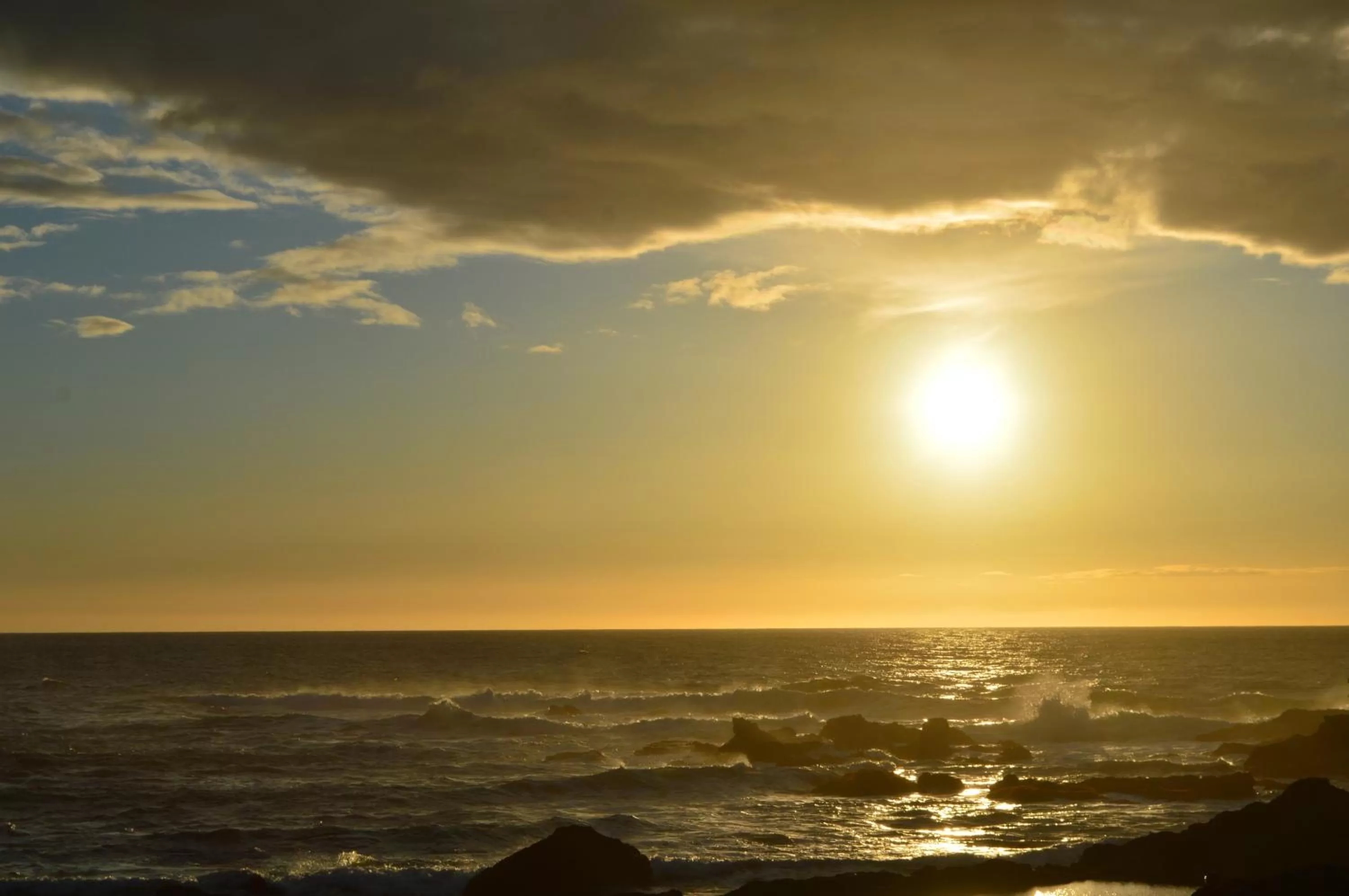 Sea view, Sunrise/Sunset in Omeo Suites Glass Beach