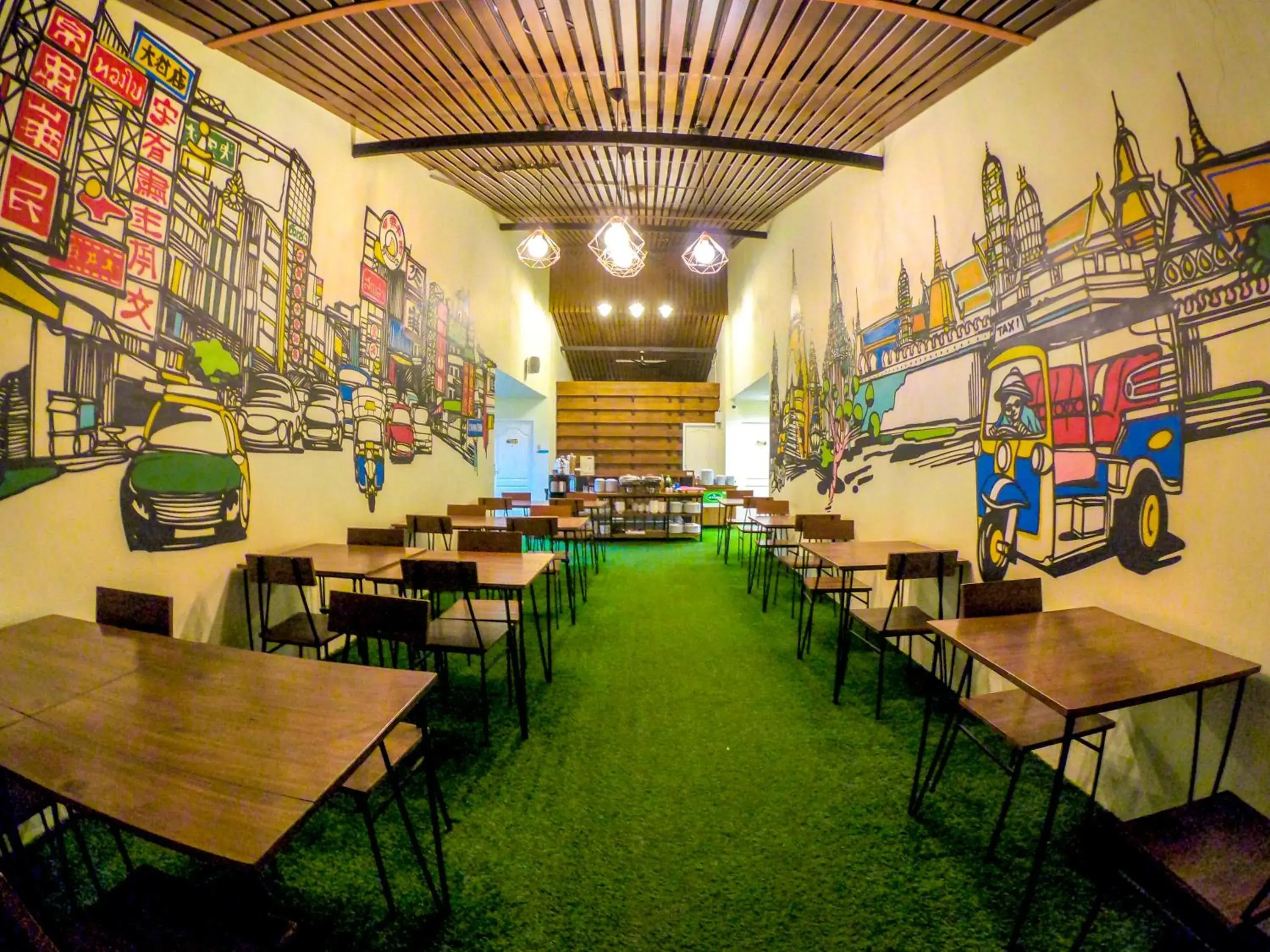 Restaurant/Places to Eat in Siri Poshtel Bangkok (SHA Extra Plus)