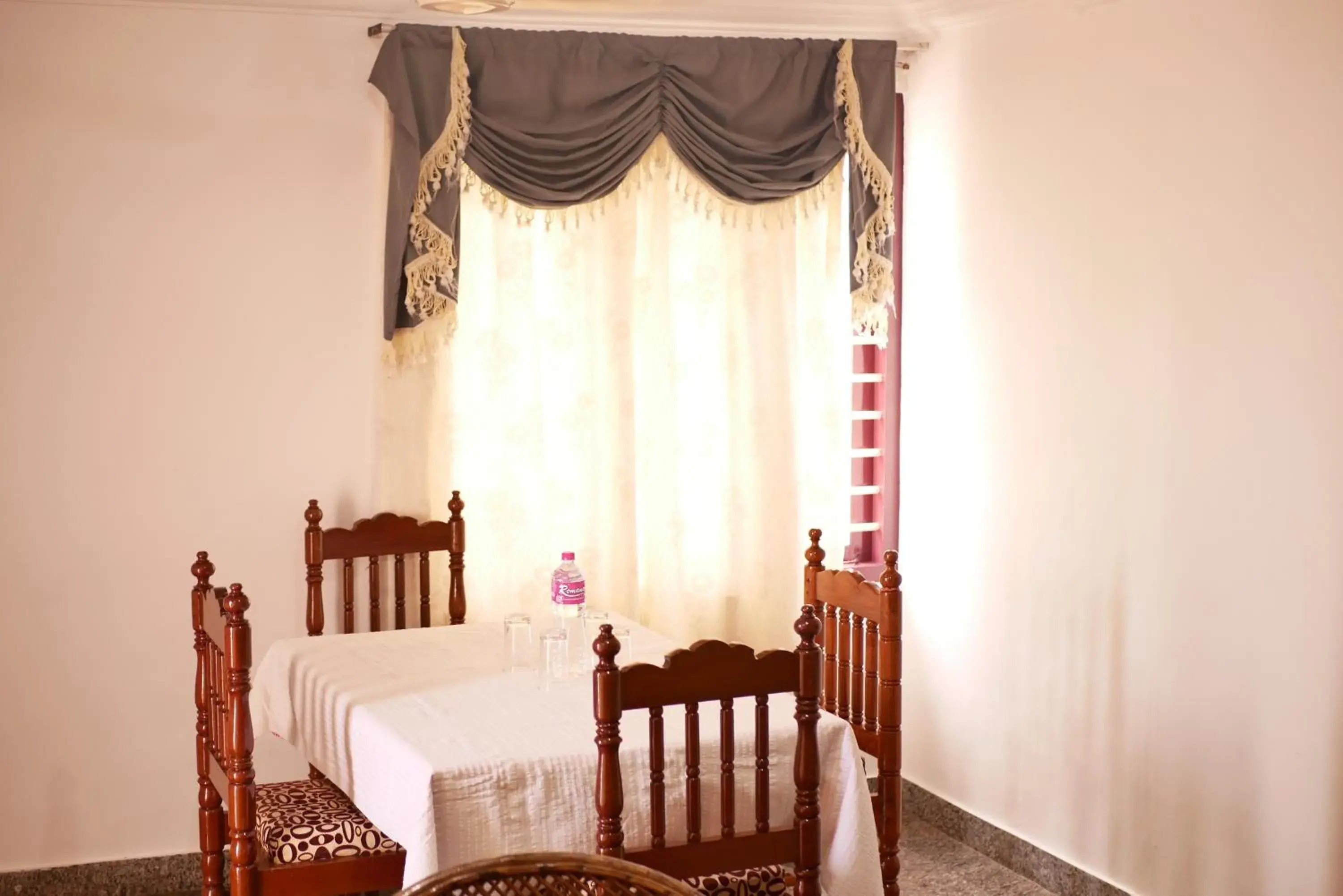 Dining area in Hotel Marine Palace