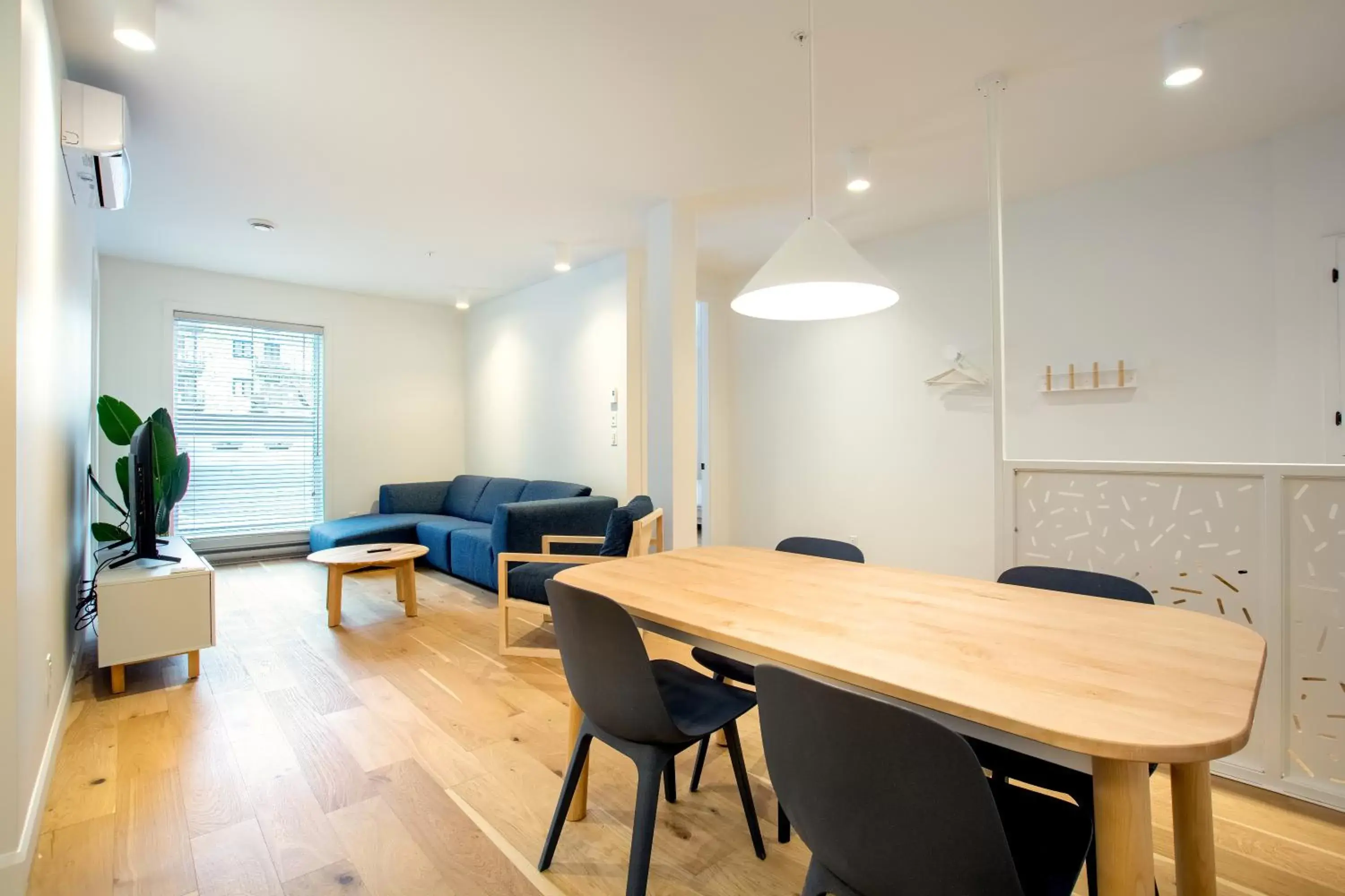 2-bedroom and 2-bathroom apartment - SF402 in Les Lofts St-François - Par Les Lofts Vieux-Quebec